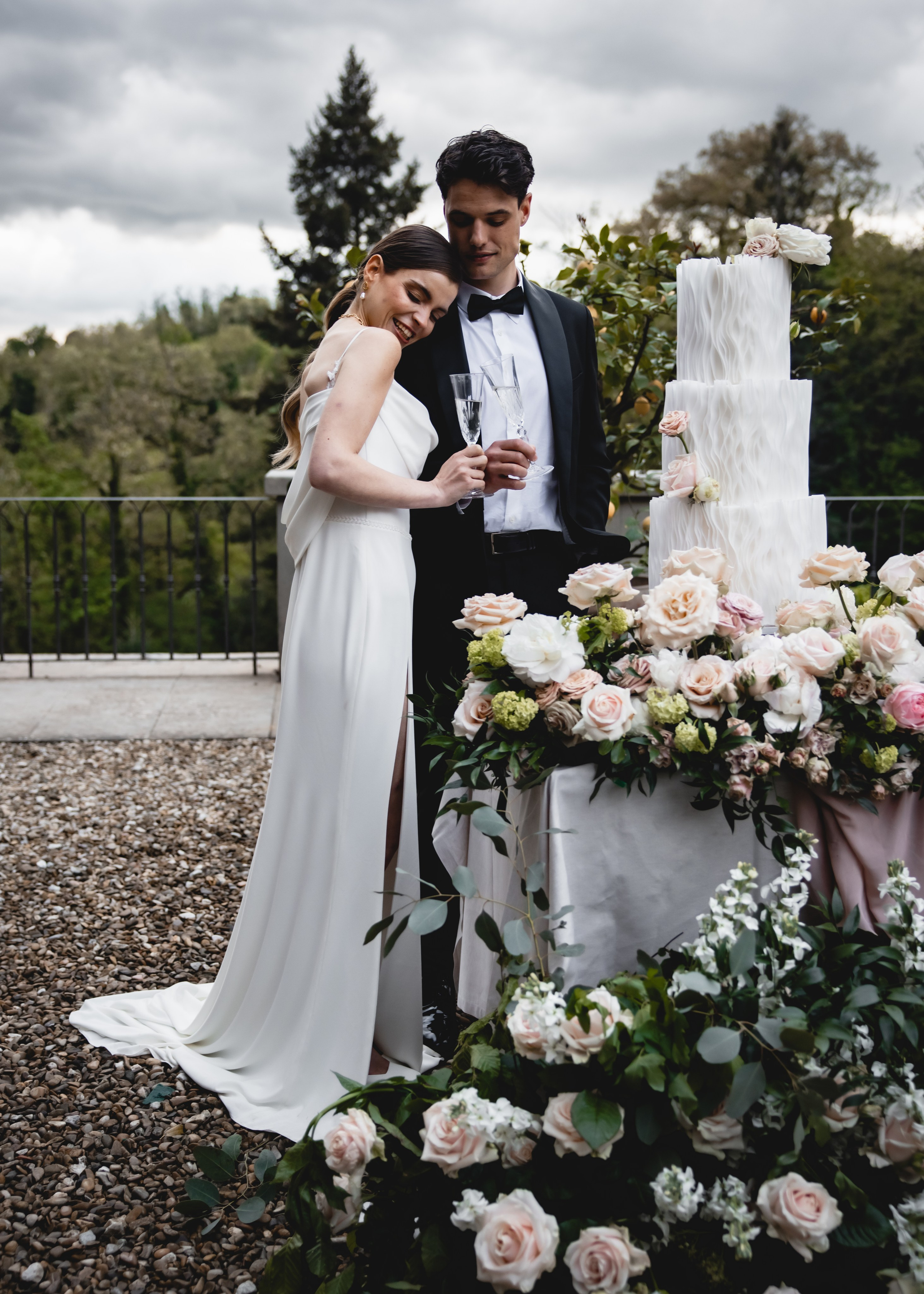 Tuscany Wedding Villa La Commenda Concordia. Professional wedding photographer in Copenhagen, Denmark — Julia Byron