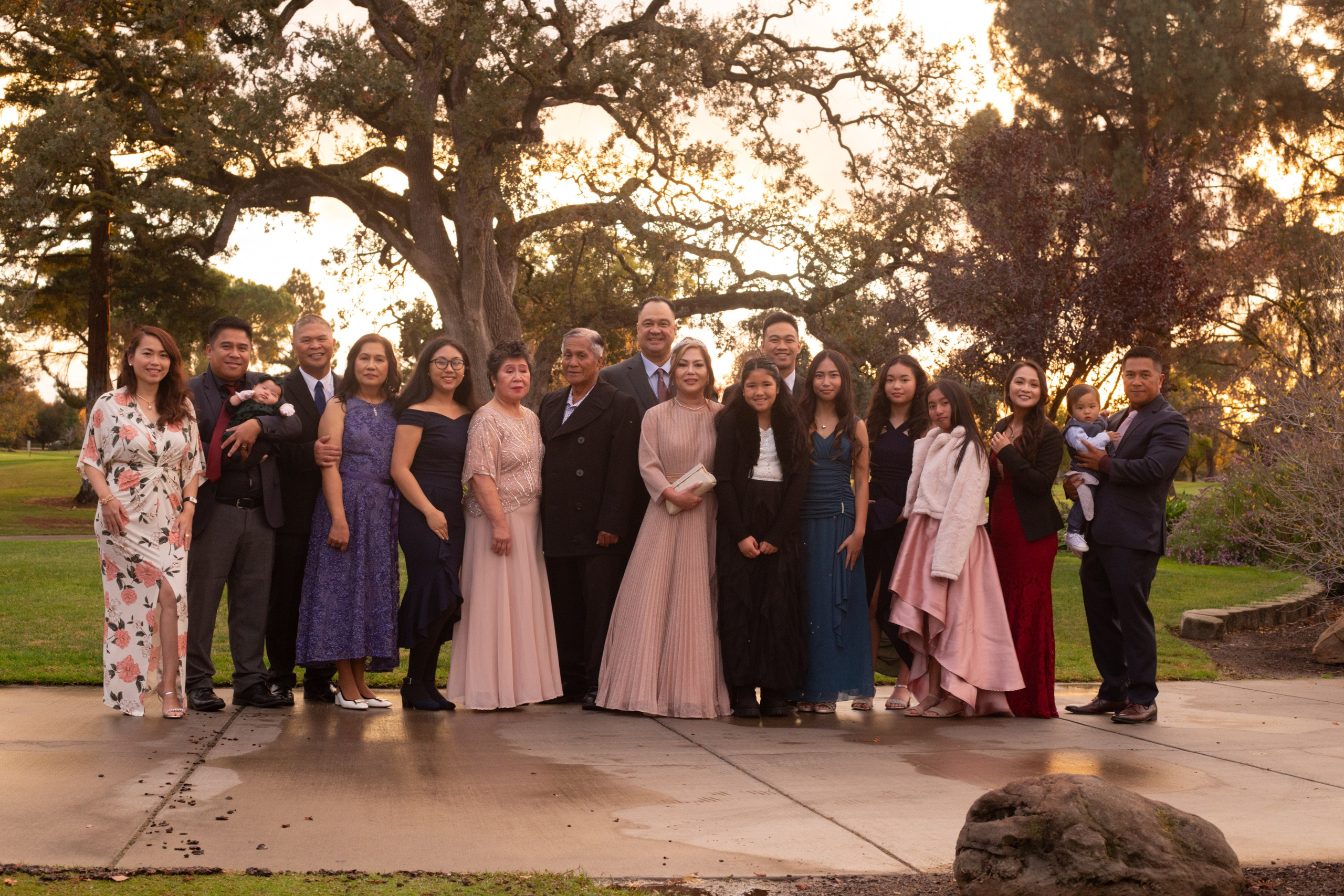 Events and big family photos. Family and children’s lifestyle photographer Elena Tumanova