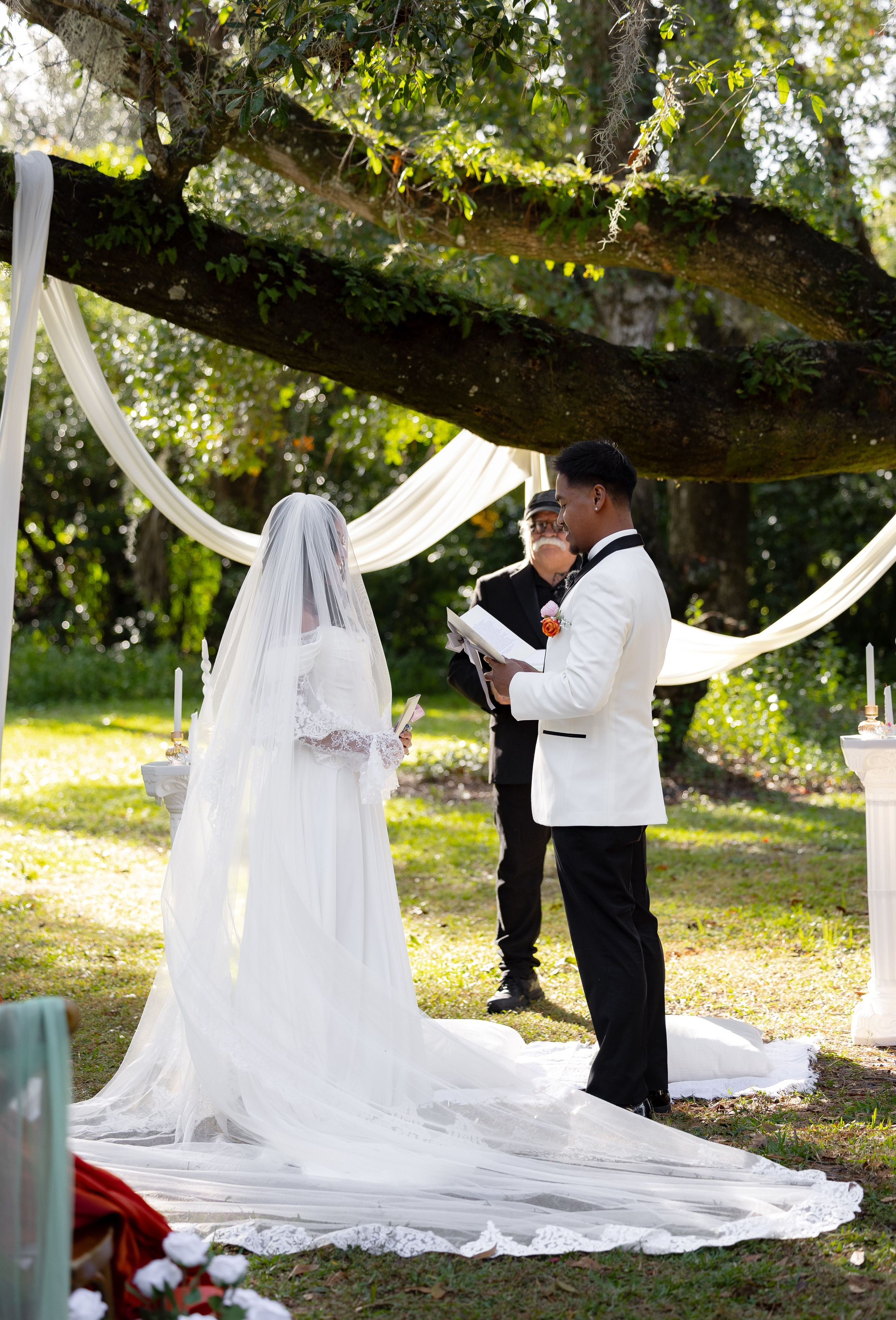 Eunice and RJ. Orlando. Photographer Anastasia Nagibina
