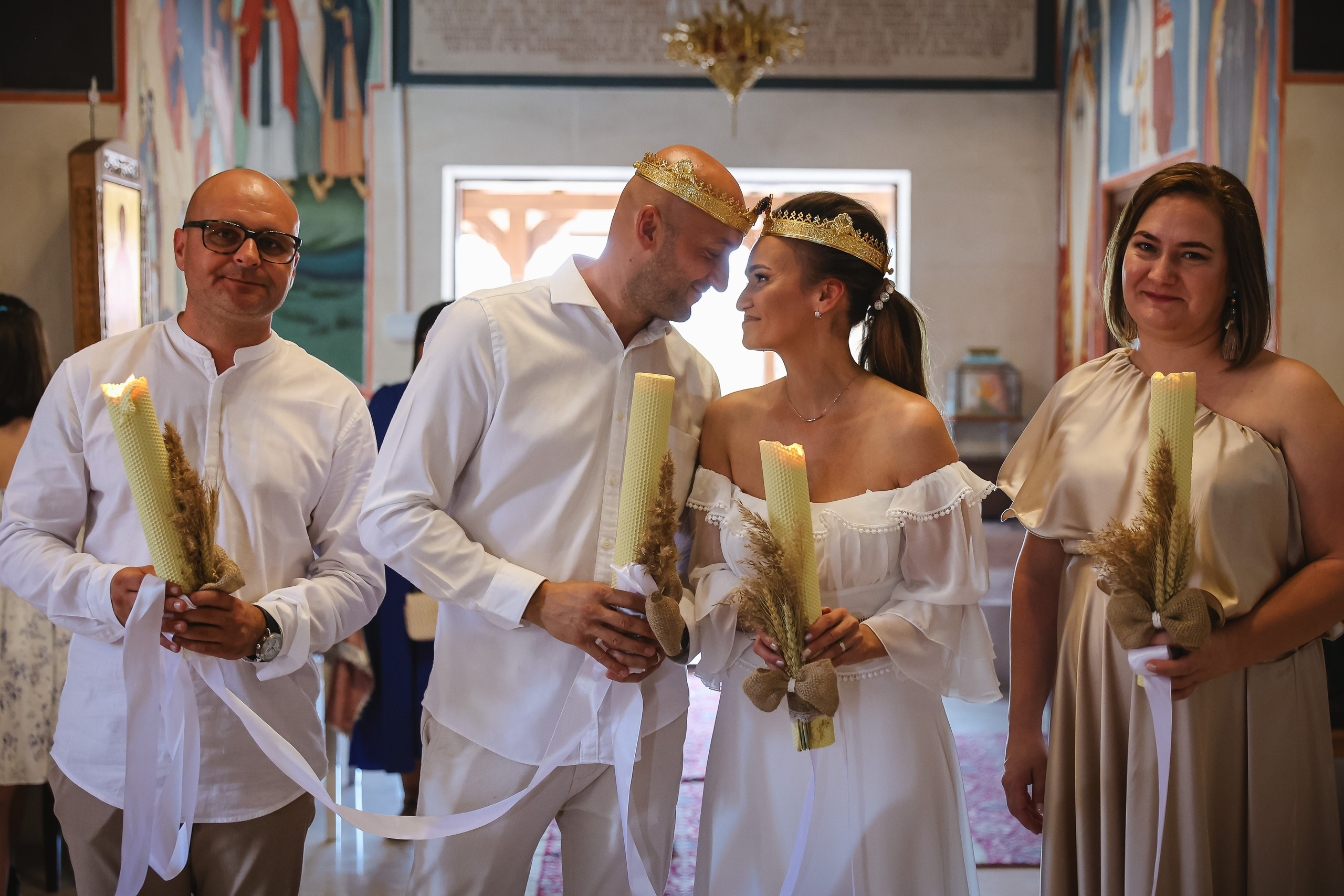 Nunta Cosmin și Simona de la La Moșu a fost exact genul de eveniment care demonstrează cât de frumoasă poate fi o nuntă în aer liber. Rares Bucur is a professional wedding photographer based in Cluj-Napoca, Romania, specializing in wedding photography