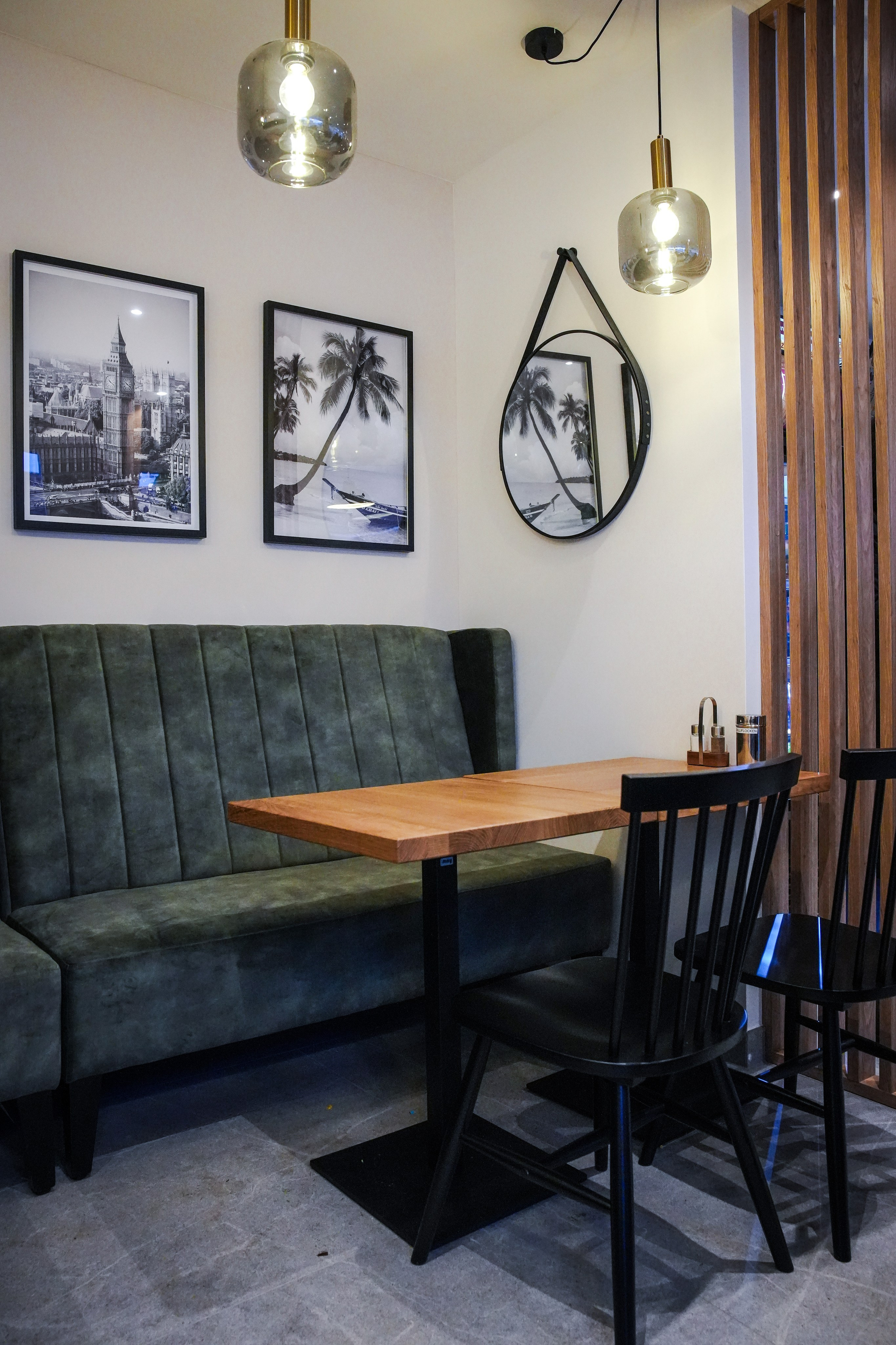 „Eröffnung-Dönerladen“. Fotografin Yuliia Turinina in Stuttgart