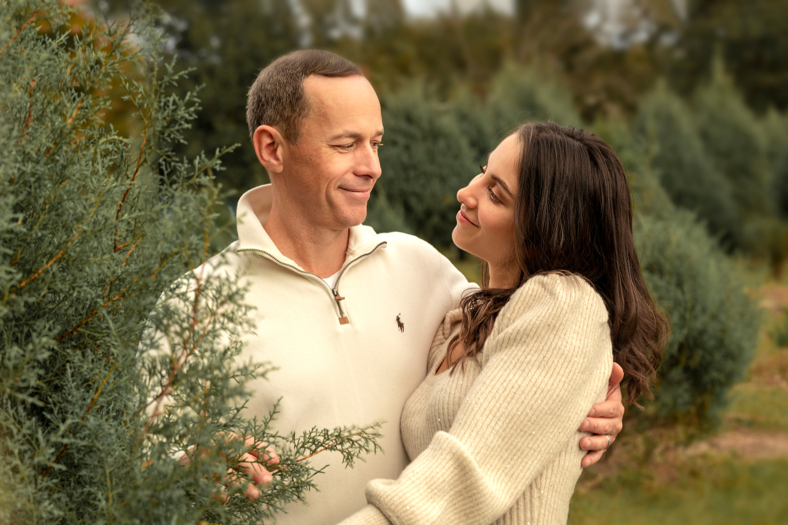 Christmas Tree Farm. Portrait, kids and family photographer in Wesley Chapel Alina Alice Osipova