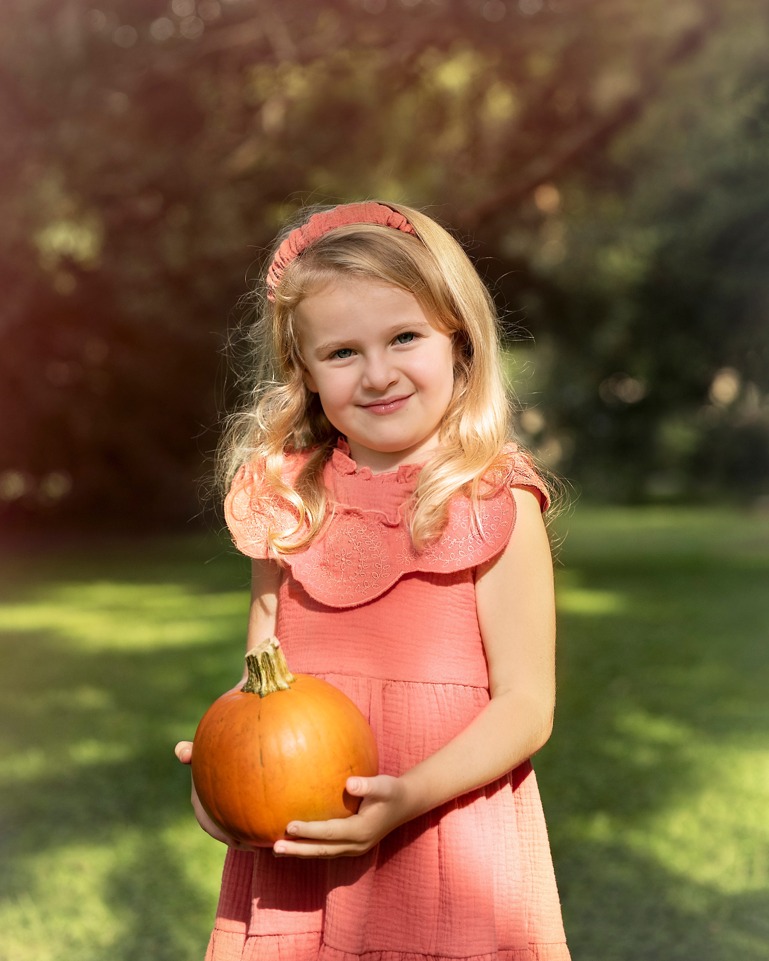 Pumpkin_2021. Portrait, kids and family photographer in Wesley Chapel Alina Alice Osipova