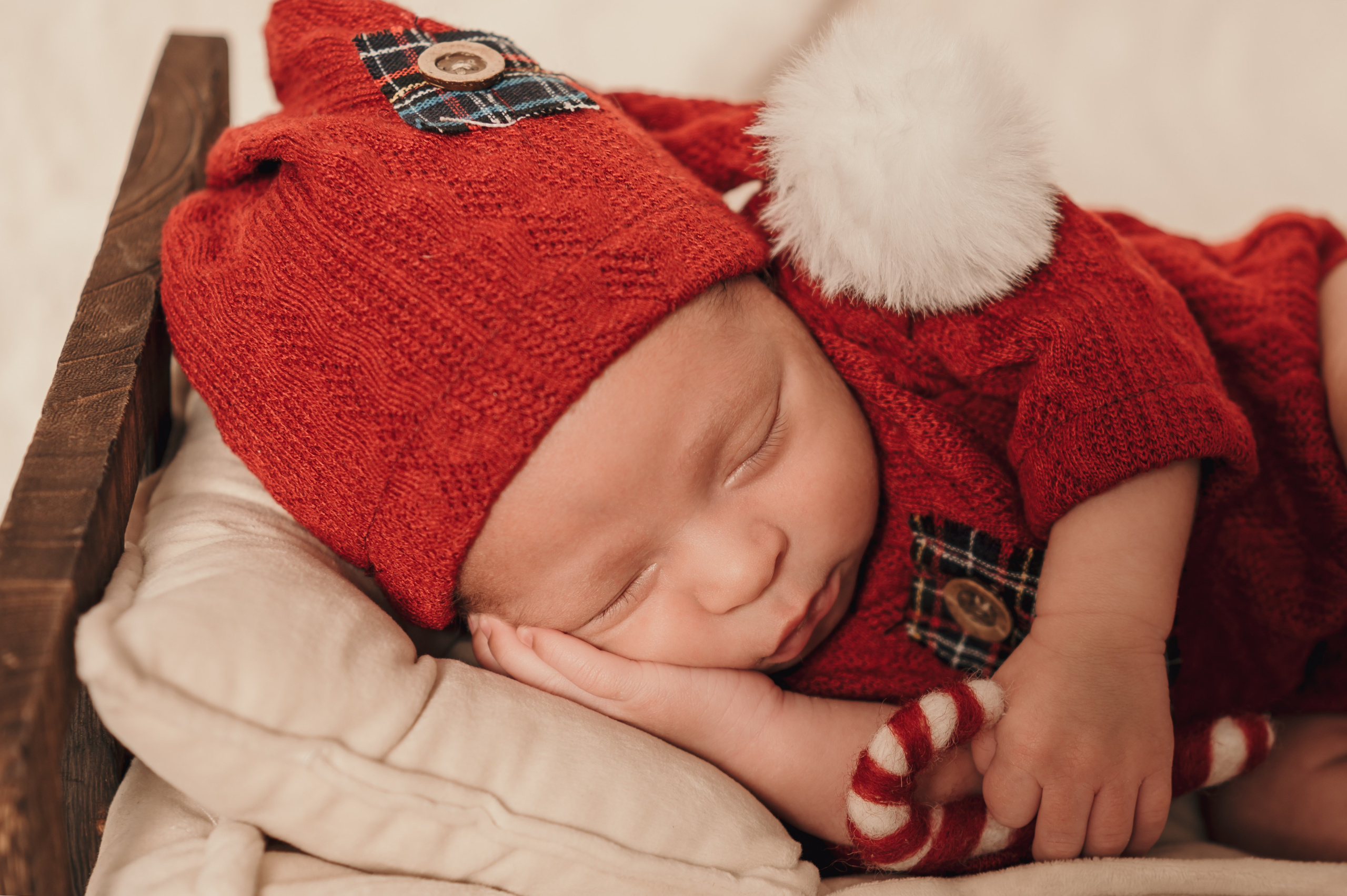 Samuel. Maternity Newborn and Family photographer Hamburg Claire Hambley