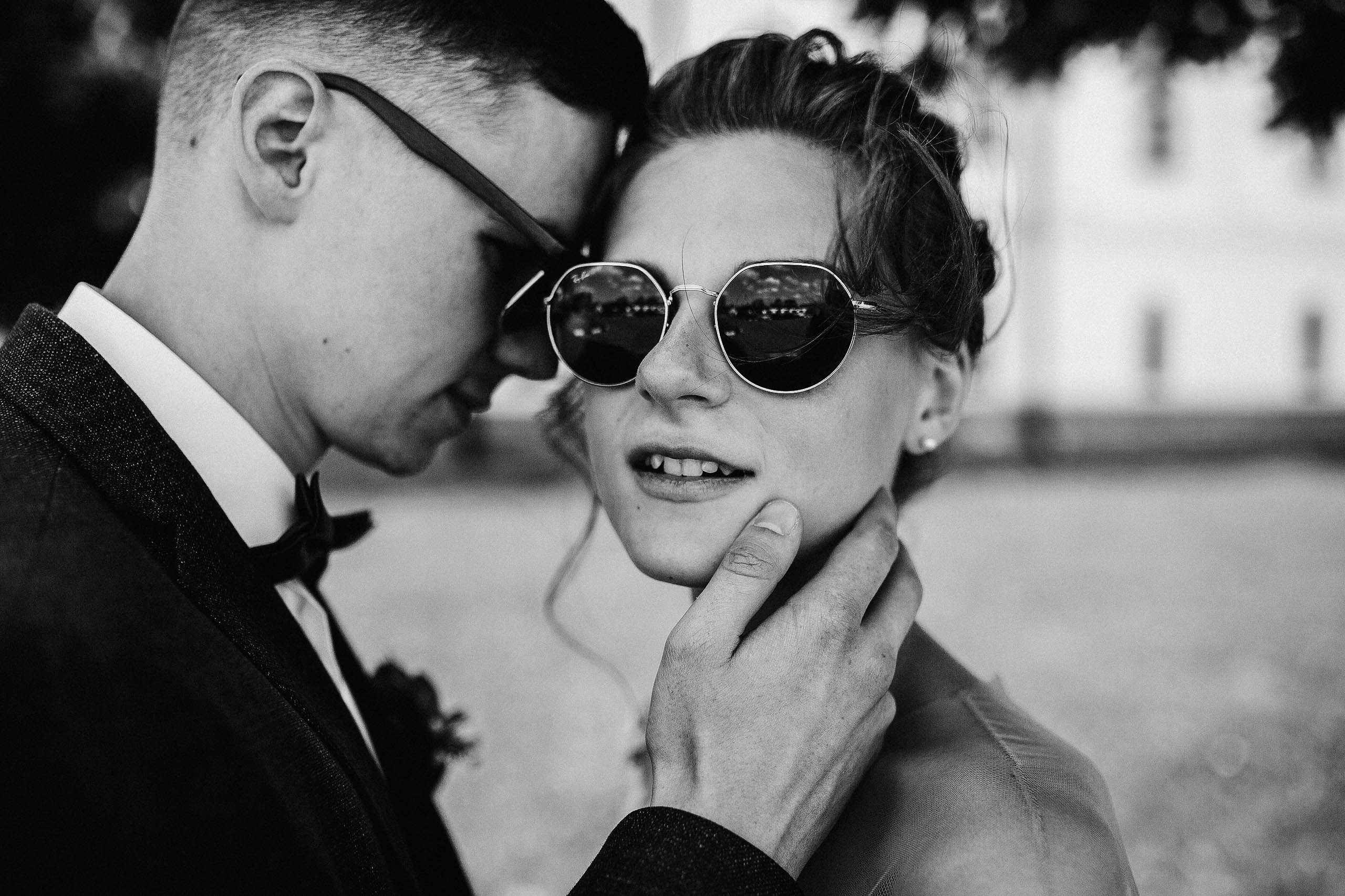 black and white wedding photoshoot in London, UK