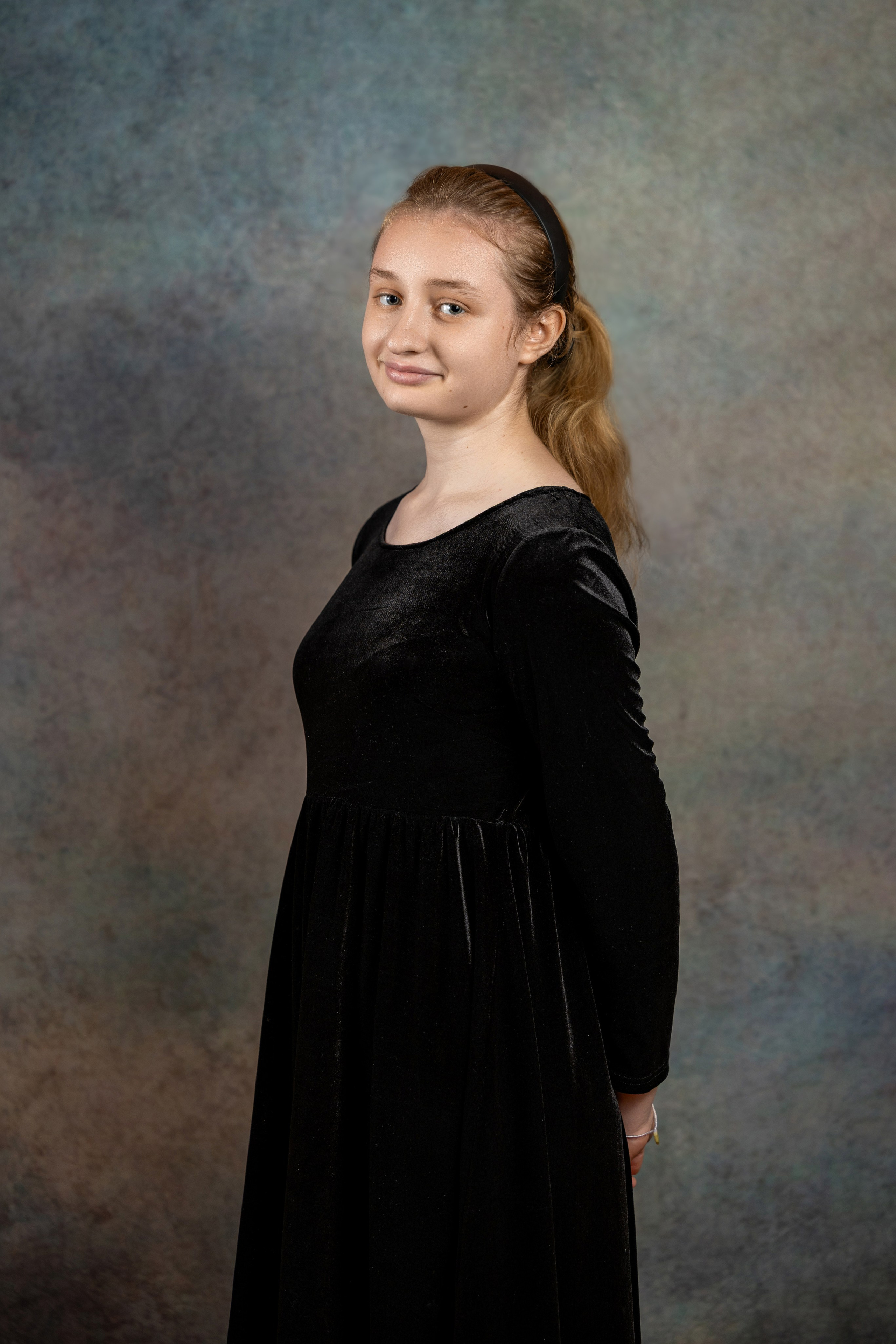 Recenzii. Albume de absolvire: gradinita, gimnaziu, liceu. Venete in Moldova