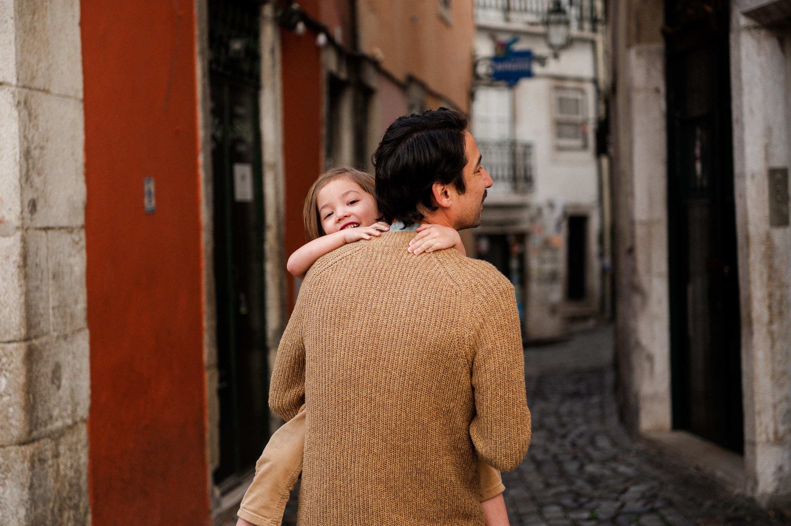 family photographer in Lisbon, Lisbon family photoshoot, vacation family photographer Lisbon, family vacation photography Lisbon, professional family photographer Lisbon, family photo session Lisbon, family photos Lisbon Portugal, family portrait photographer Lisbon, Lisbon photographer for tourists, Lisbon holiday photographer, Portugal family photographer, Lisbon vacation photos, traveling family photos Lisbon, family travel memories Lisbon, family trip photo session, photos for families on vacation, photo shoot for families visiting Lisbon, family-friendly photographer Lisbon, kids and parents photo shoot Lisbon, family experience photographer Lisbon