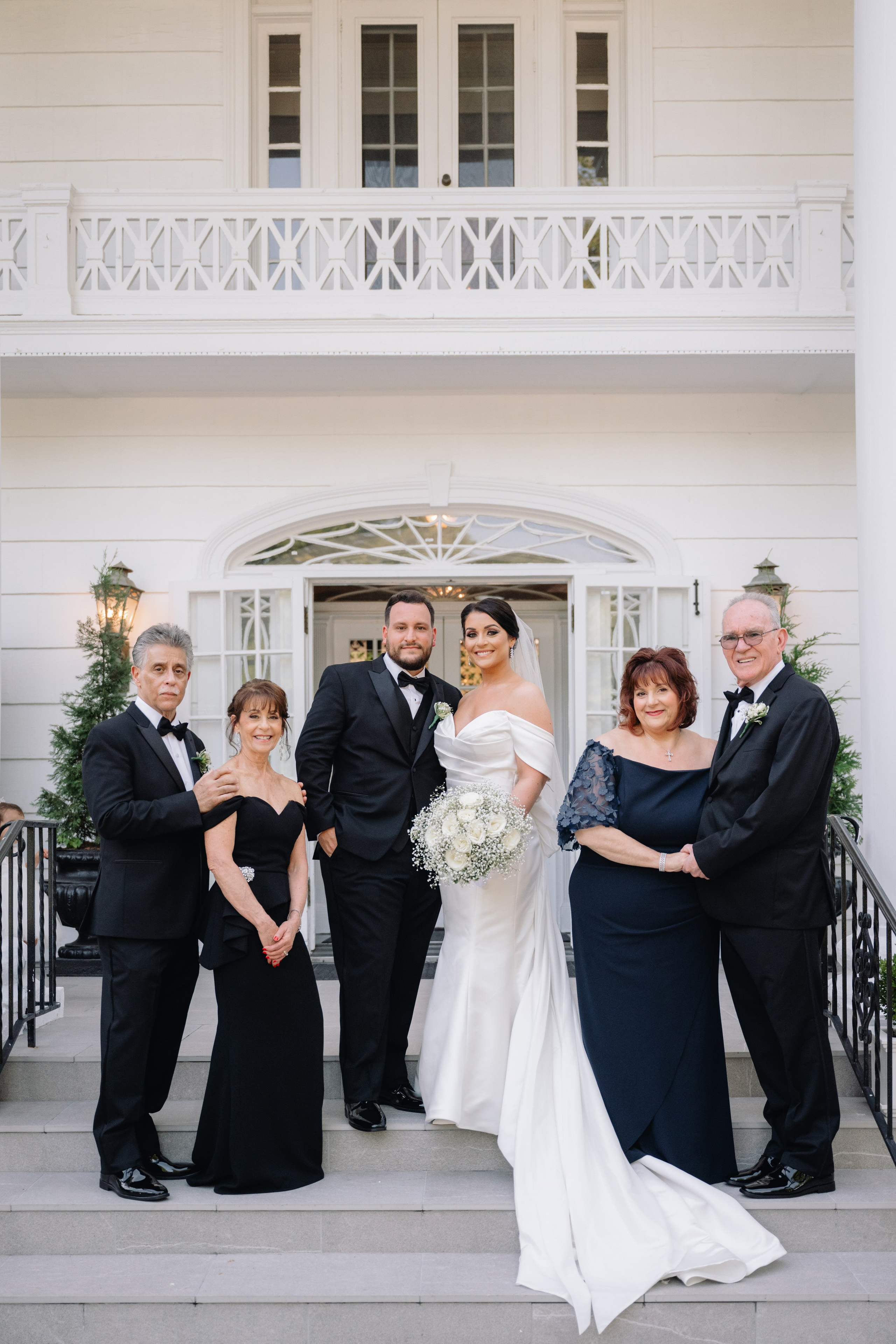 Summer Wedding at The Briarcliff Manor | Taylor & Richie | New York Wedding Photography