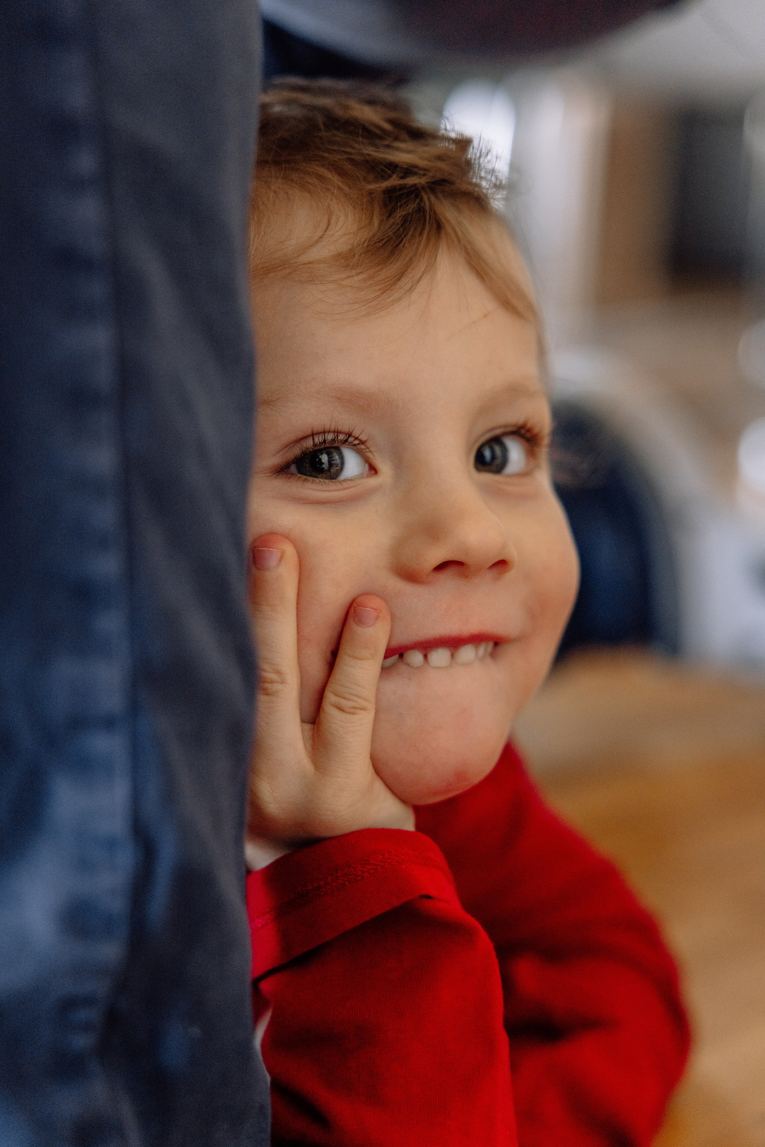 Weihnachten Zuhause mit Kindern. Hochzeitsfotograf München Taufe Familienfotograf Tanja Mauke