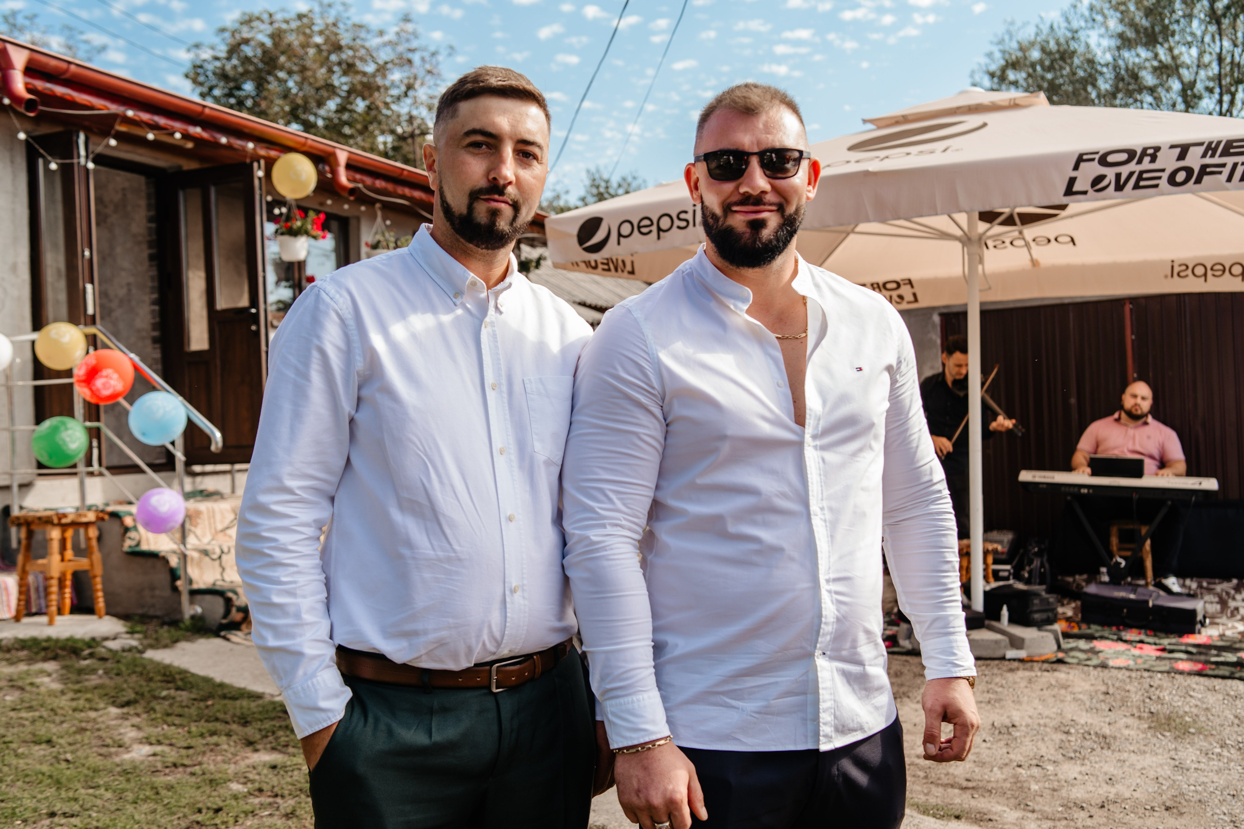 Robert si Mada. Foto-Video Nunta Iasi, Suceava, Bucuresti / Disponibilitate 2025 — 2026 — 2027