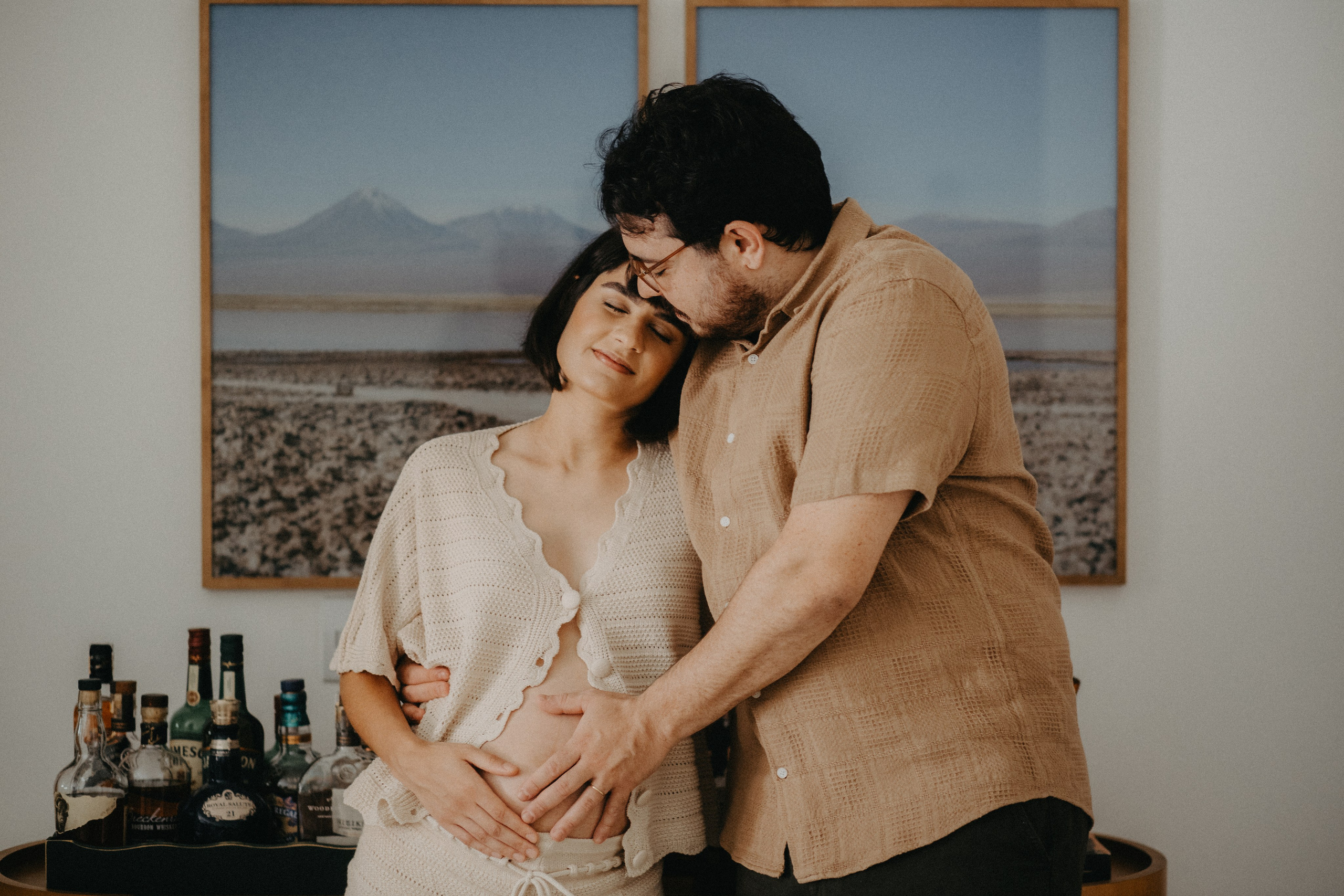 M + L + F — Ensaio gestante bem aconchegante em casa! (mas teve estúdio também). Fotografia de casamento em Belo Horizonte