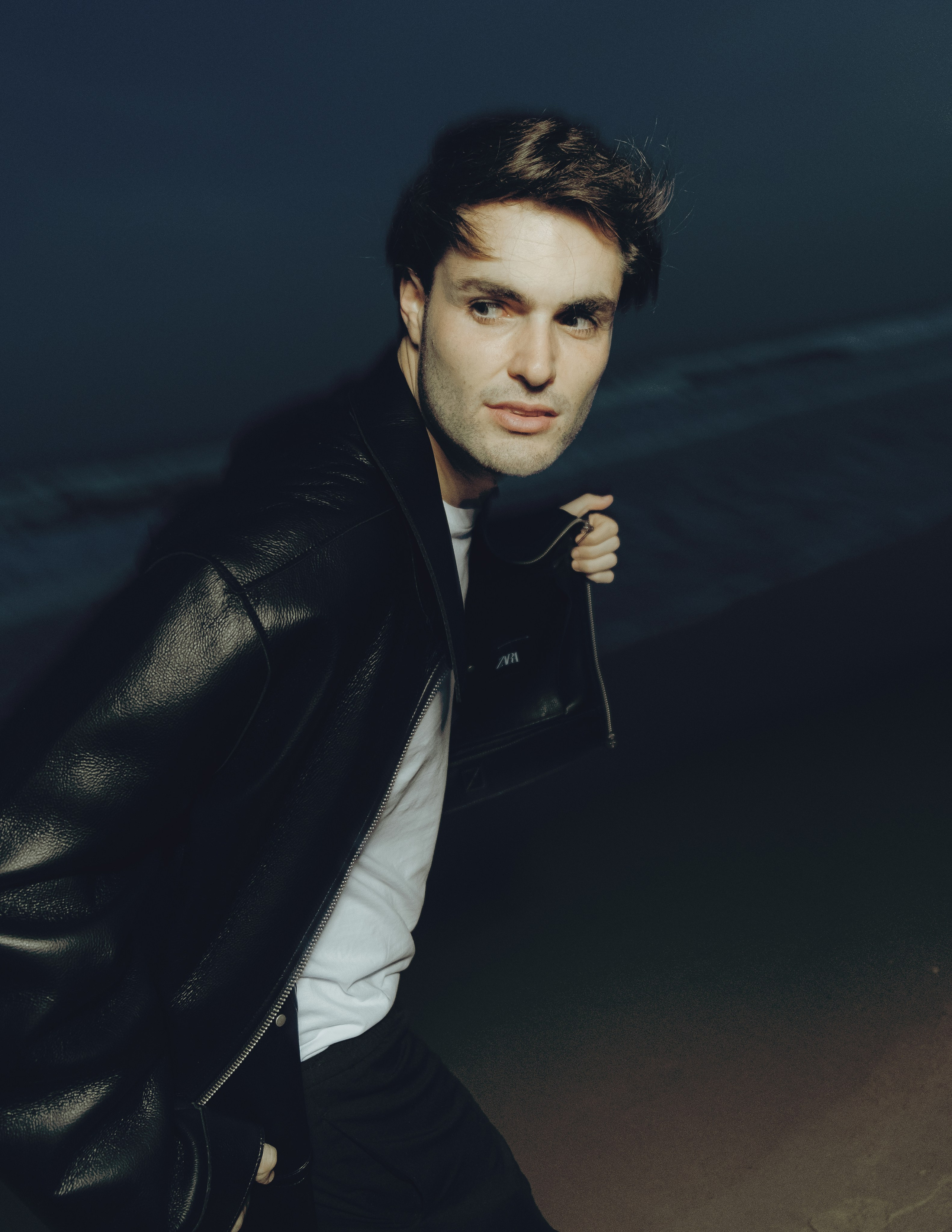 Портретная фотосессия Jaime Medina в дюнах в Гуардамаре