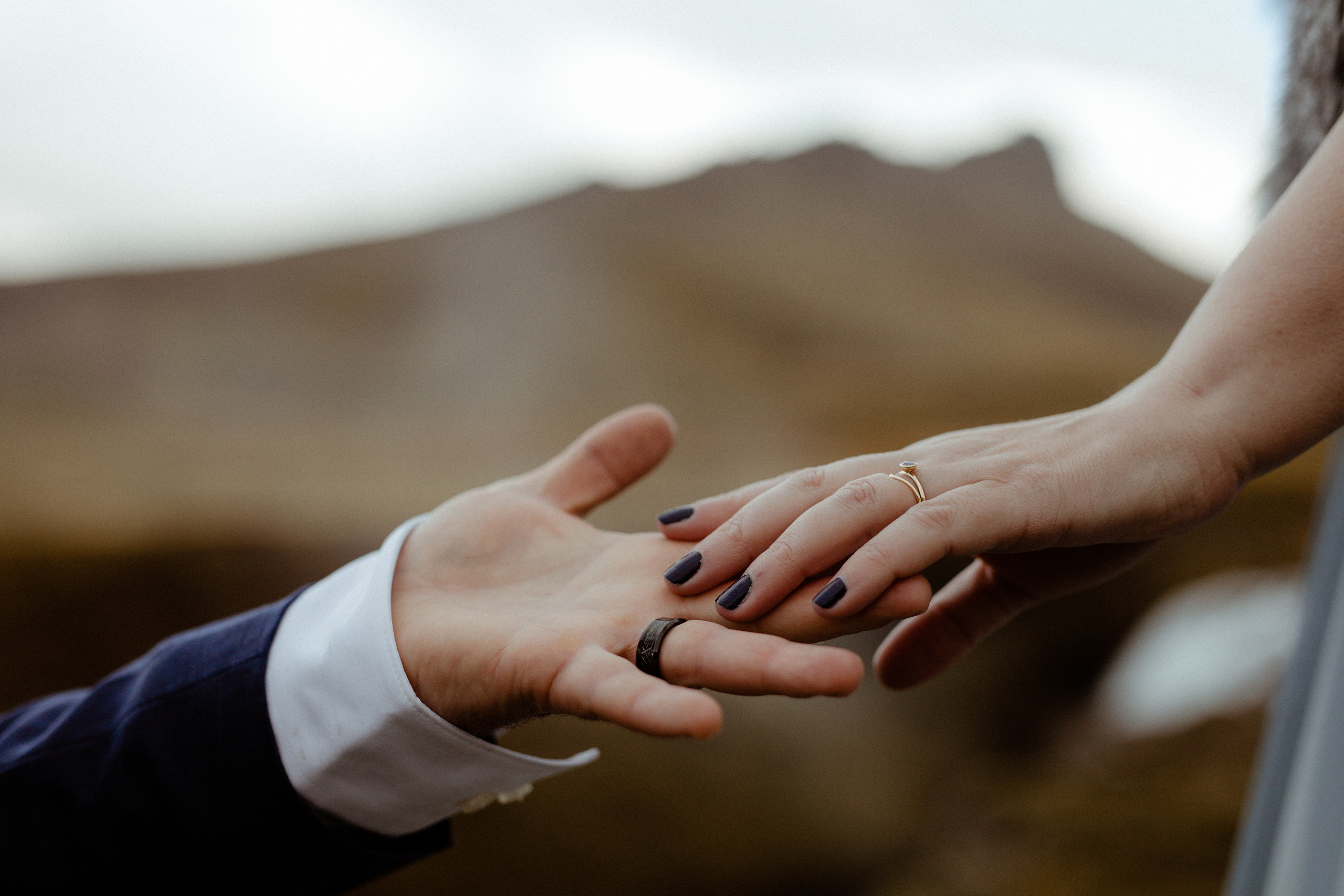 Caly+Seth. Iceland elopement photographer & videographer