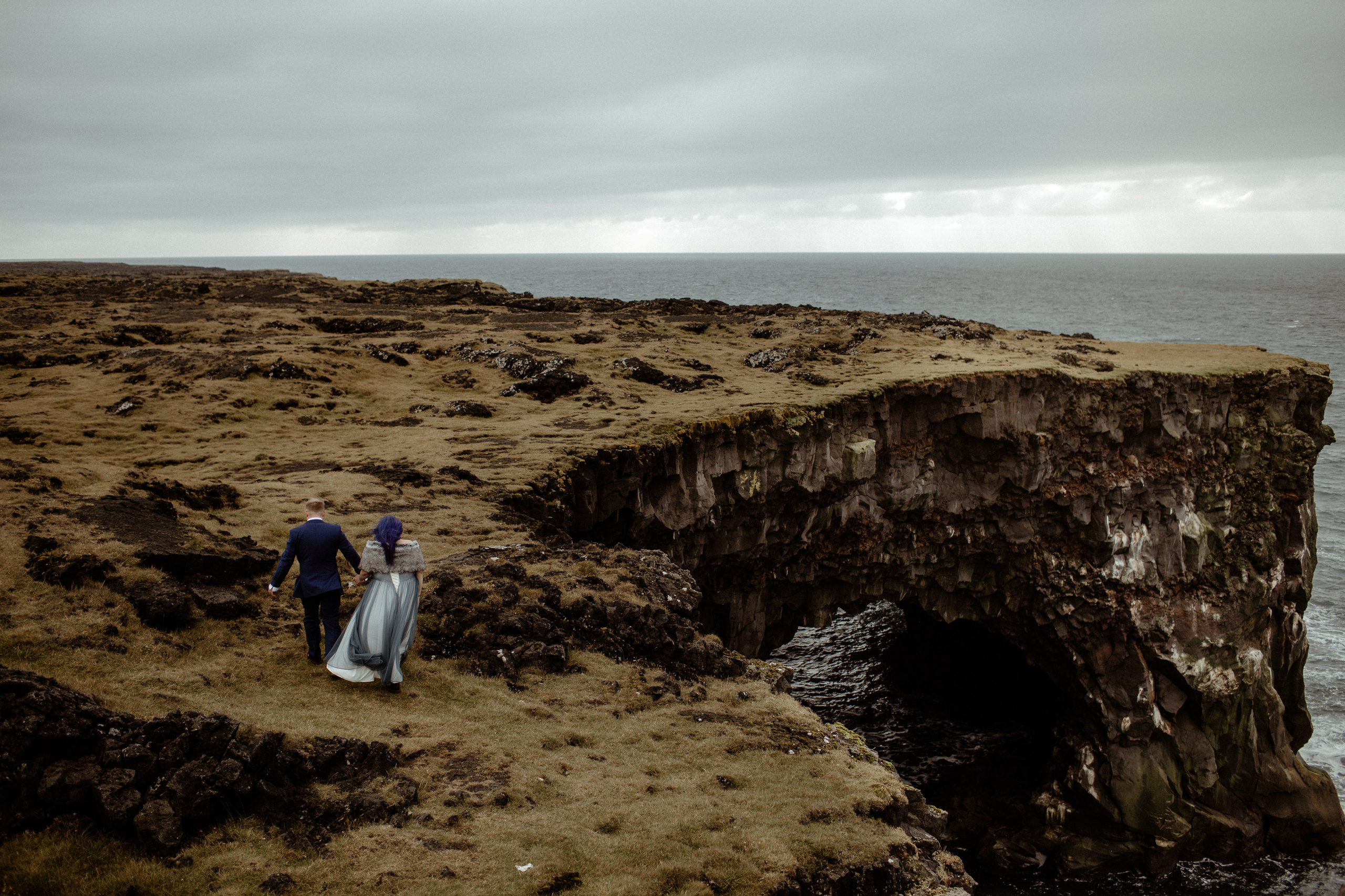 Caly+Seth. Iceland elopement photographer & videographer