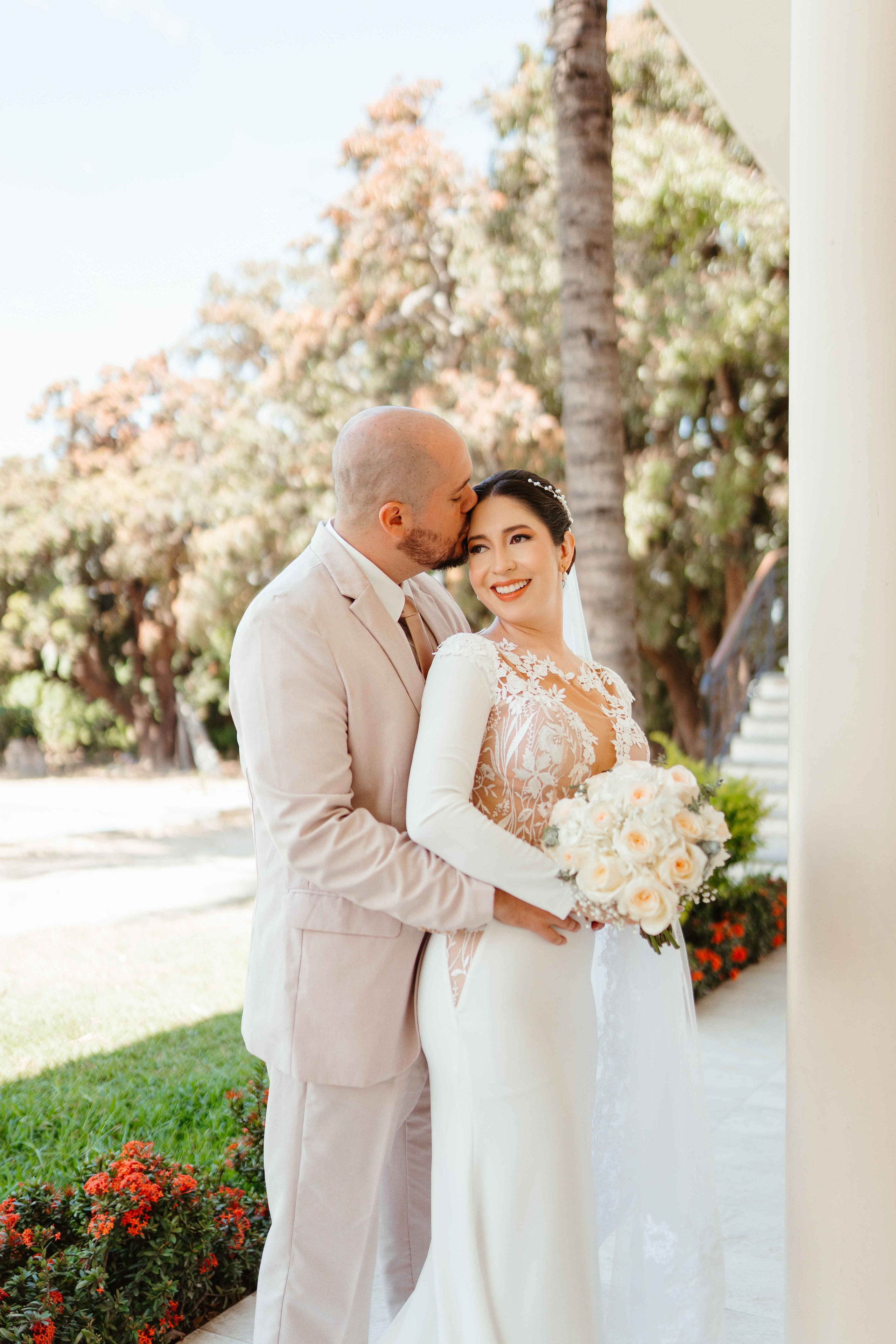 fotografia de bodas en macara ecuador pareja romantica sesion boda profesional