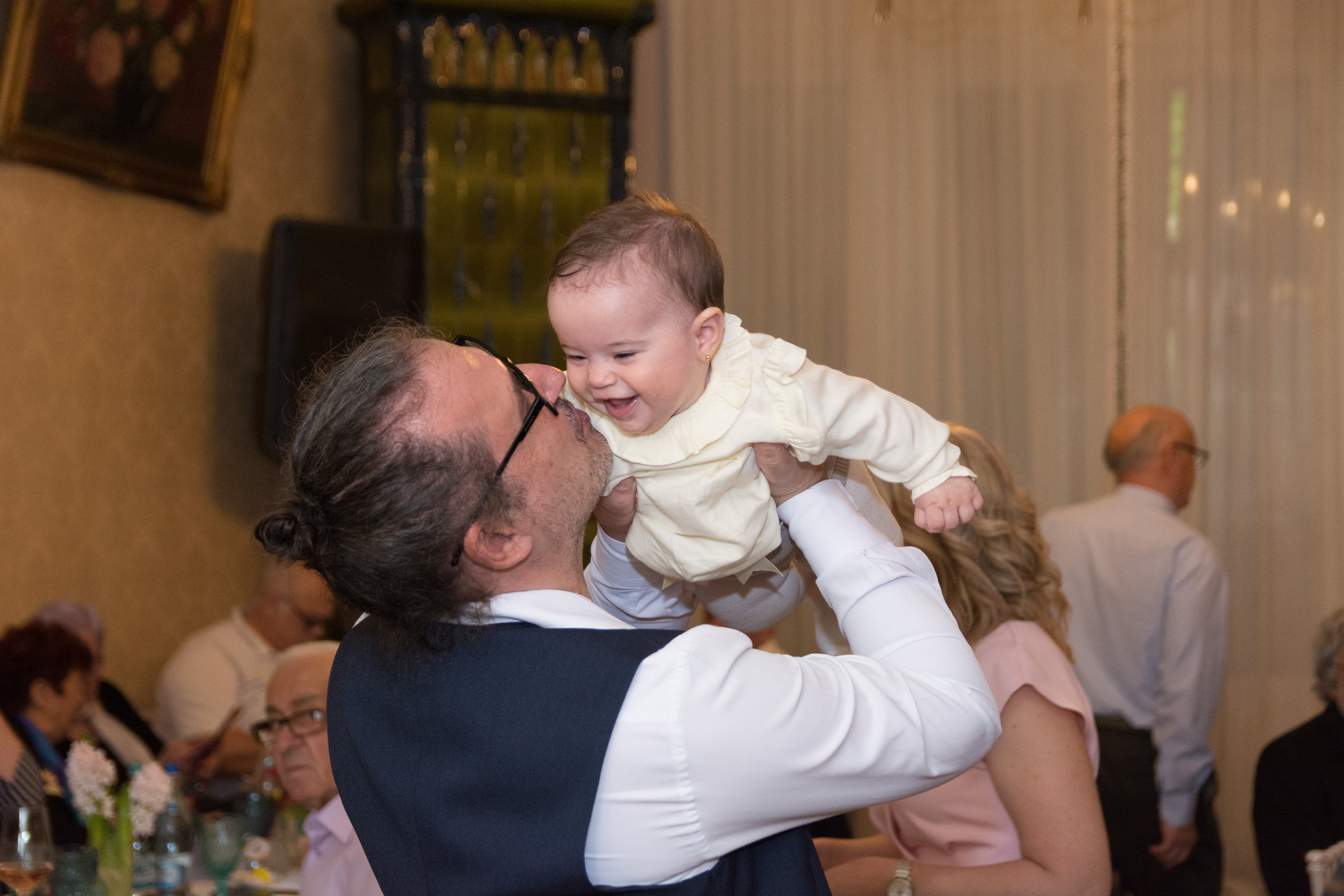 Christening photographer, photo session at home, baby photos, professional baptism photographer Bucharest, family photo session, baby photo session, baptism photos at home, baby preparation photos, baby baptism, baptism customs, baptism photographer, baptism photo offer, professional photographer Bucharest, baptism.