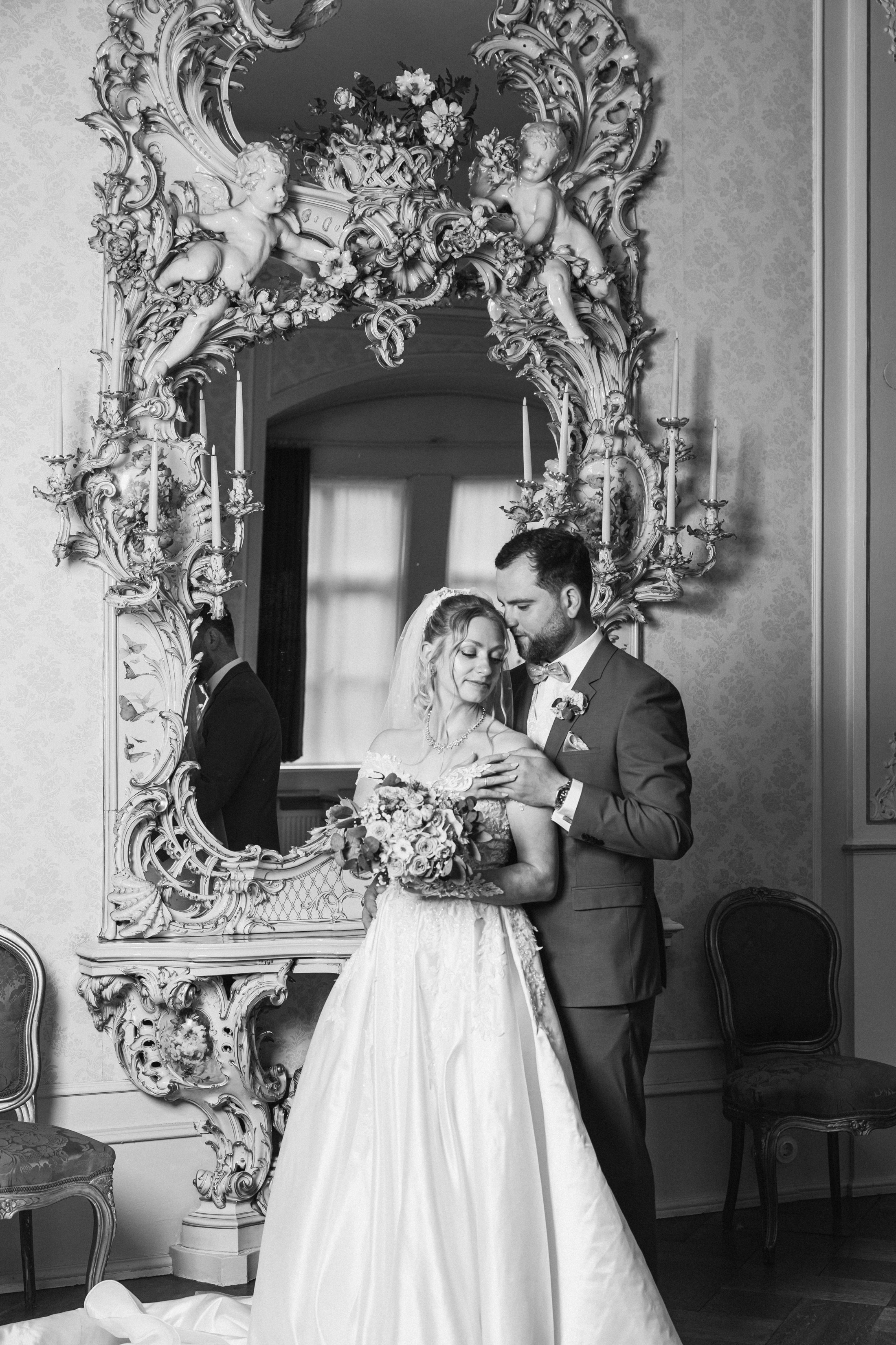 Hochzeit im Schloss Detmold – Kreatives Hochzeit Fotoshooting & Emotionale Hochzeitsreportagen!. Hochzeitsfotografin in Gütersloh | Authentische Hochzeitsreportagen | TK Photographie