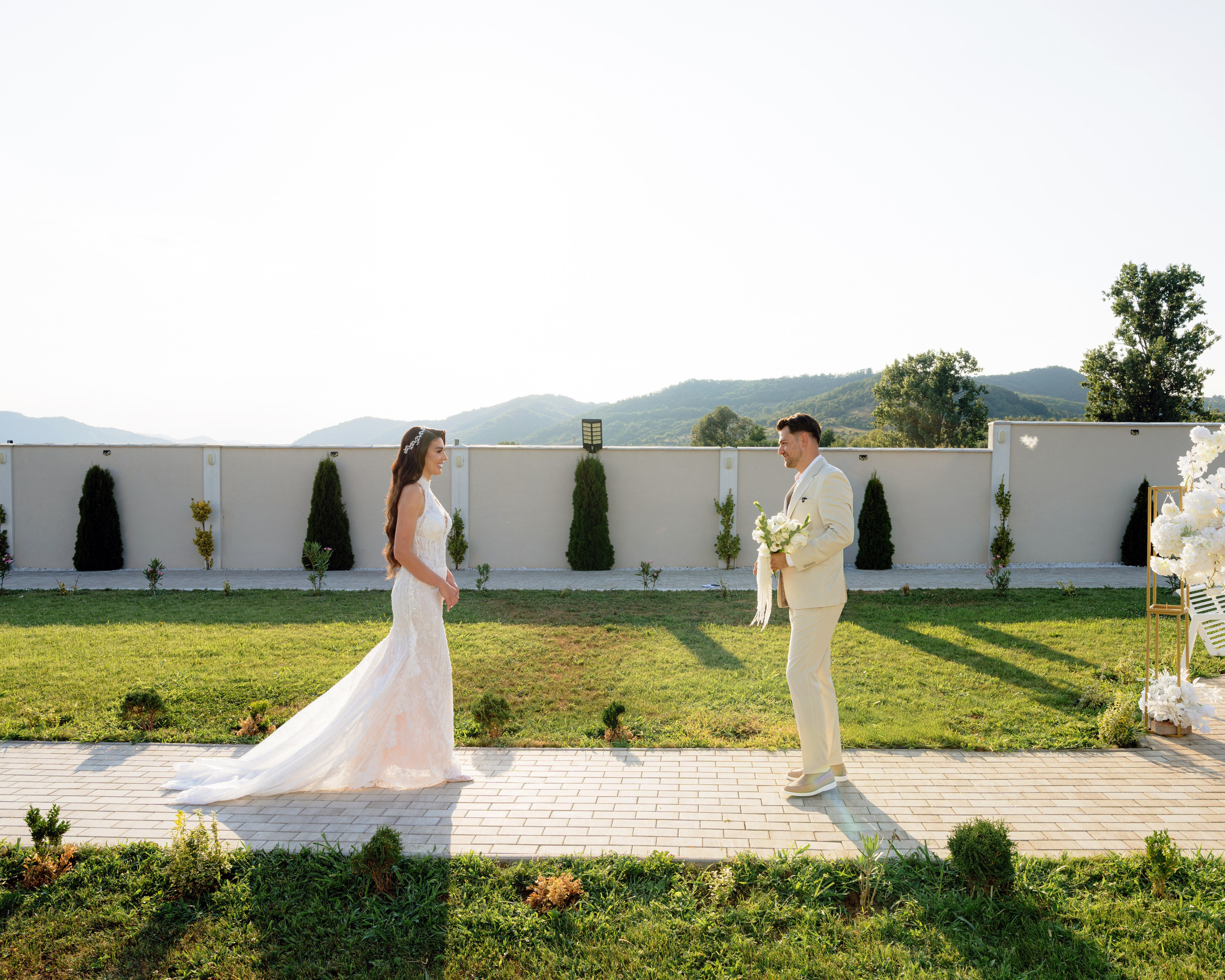Iubire la apus pe Dunăre | Sonia & Bogdan. Andrei Marta | Fotograf Nuntă & Destination Wedding