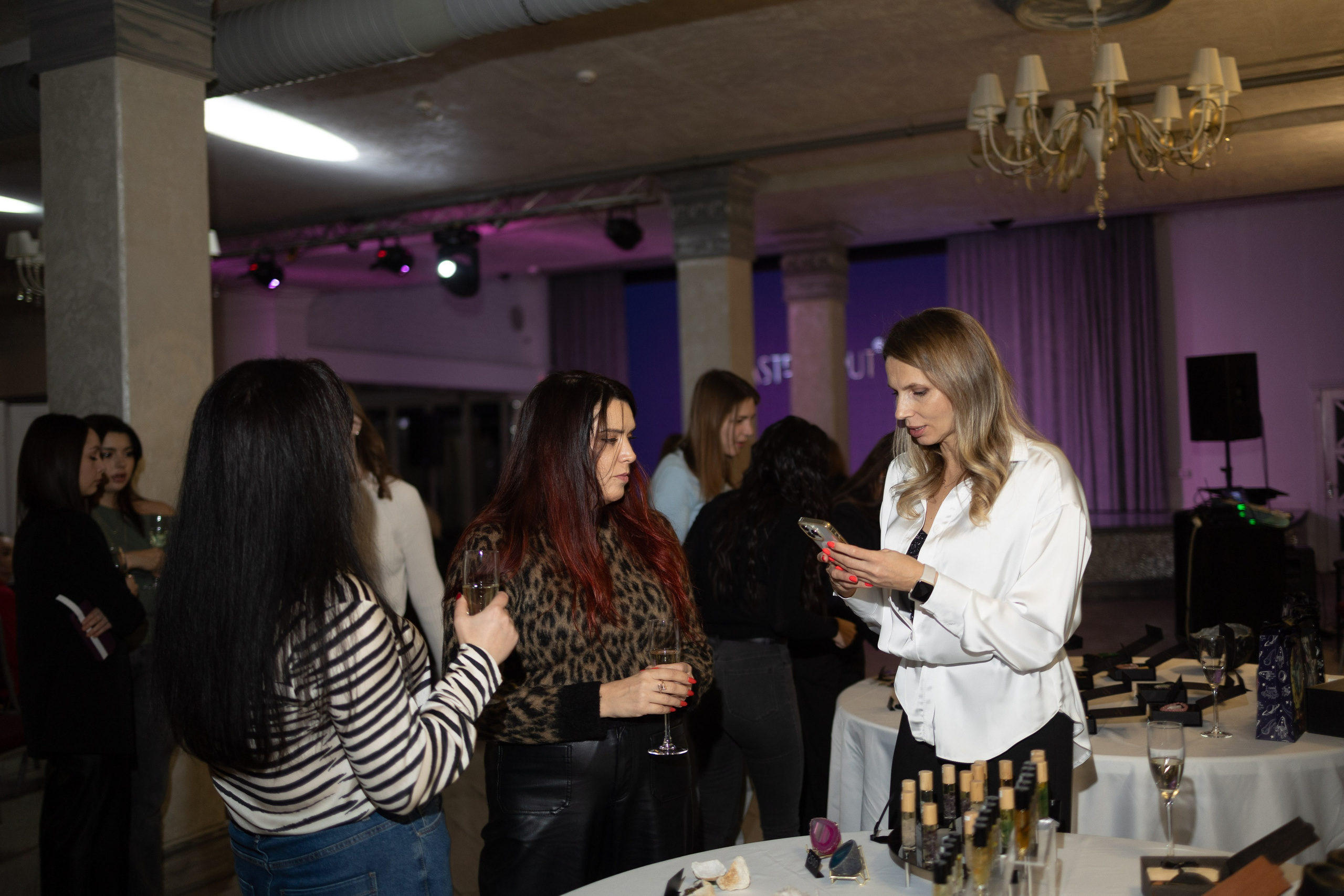 AstroBrut Conference. Wedding and family photographer