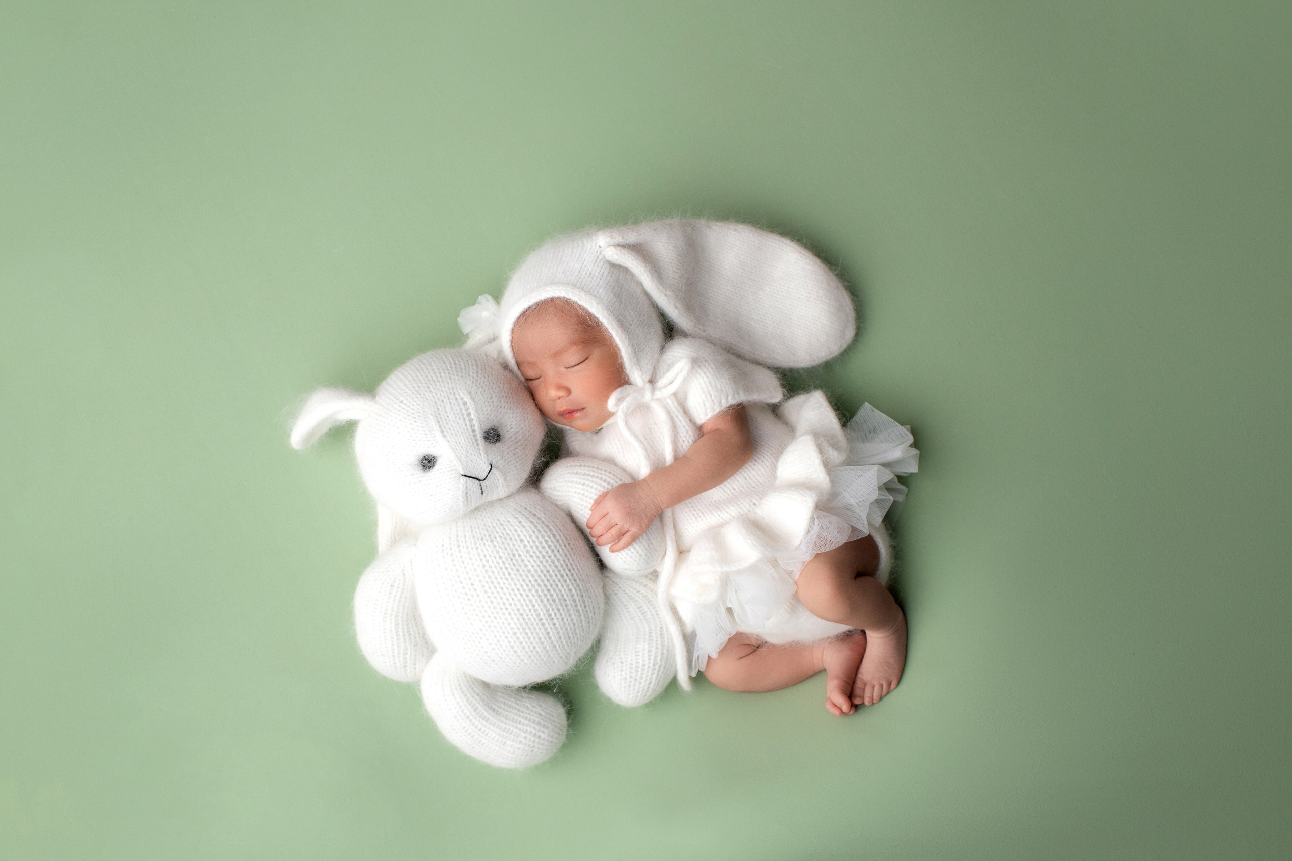 Newborn Classic. Mary Newborn Photo