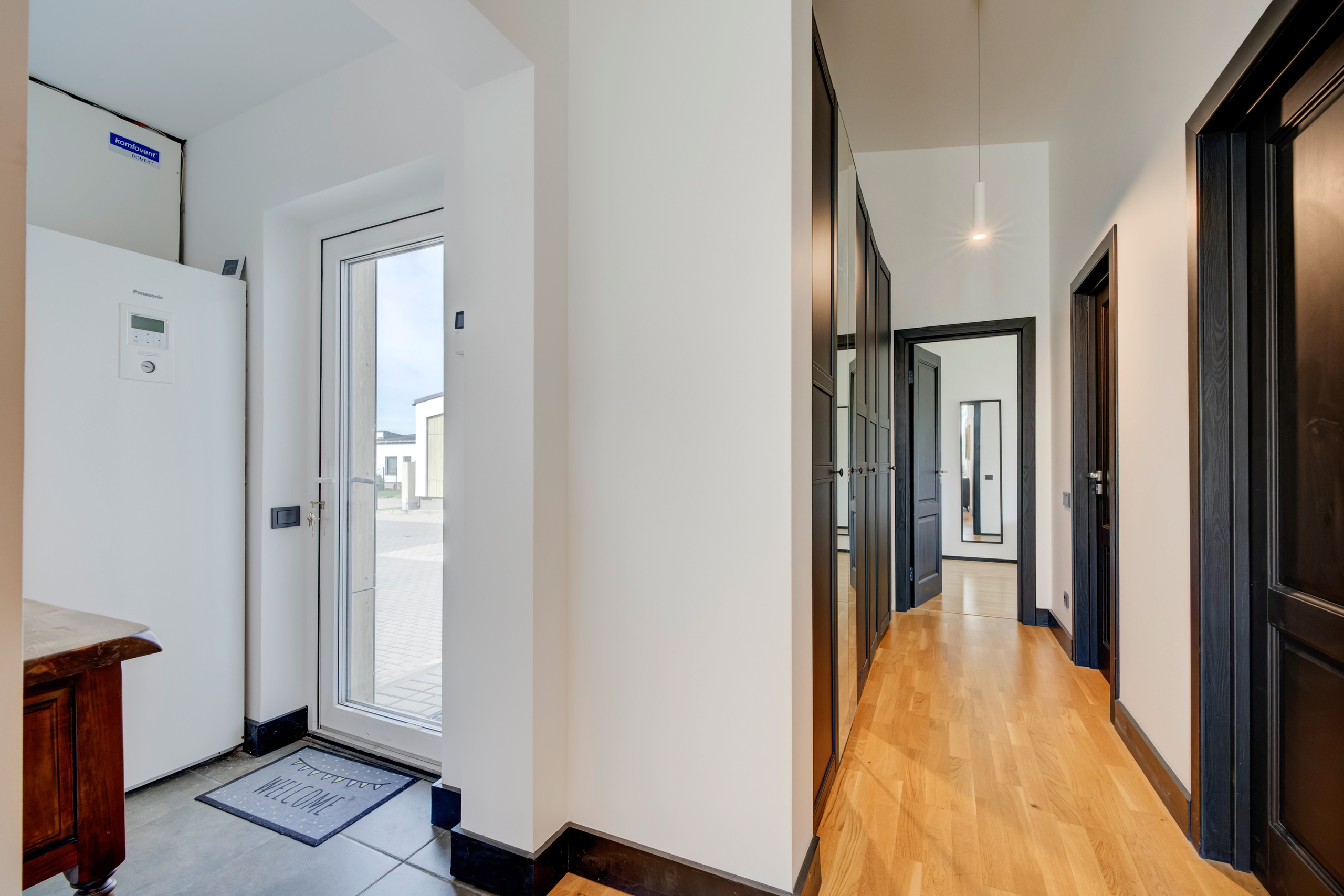 Kalvių 2-oji, Pikutiškės. Namas. Elina Sapiega fotografė Vilniuje