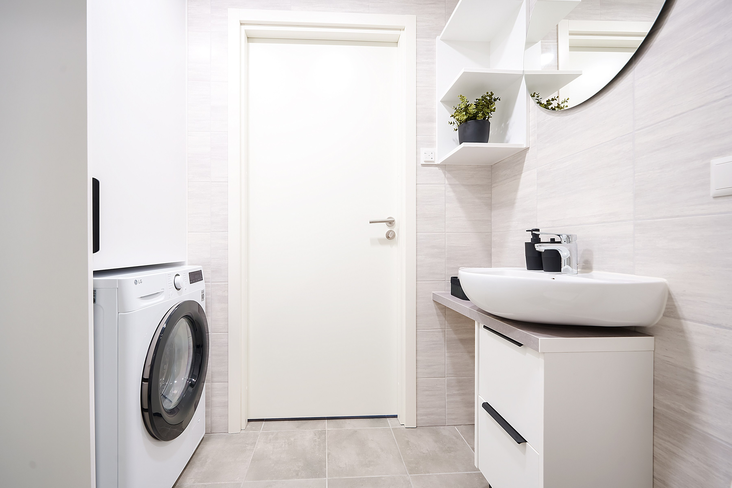 Edinburgo g. 9. Elina Sapiega fotografė Vilniuje