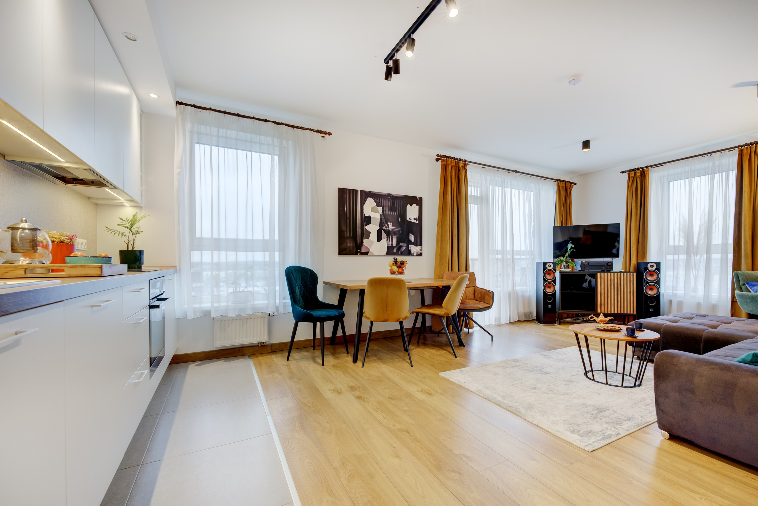 Karaliaučiaus g. 9 c, 2 k buto fotosesija. Elina Sapiega fotografė Vilniuje