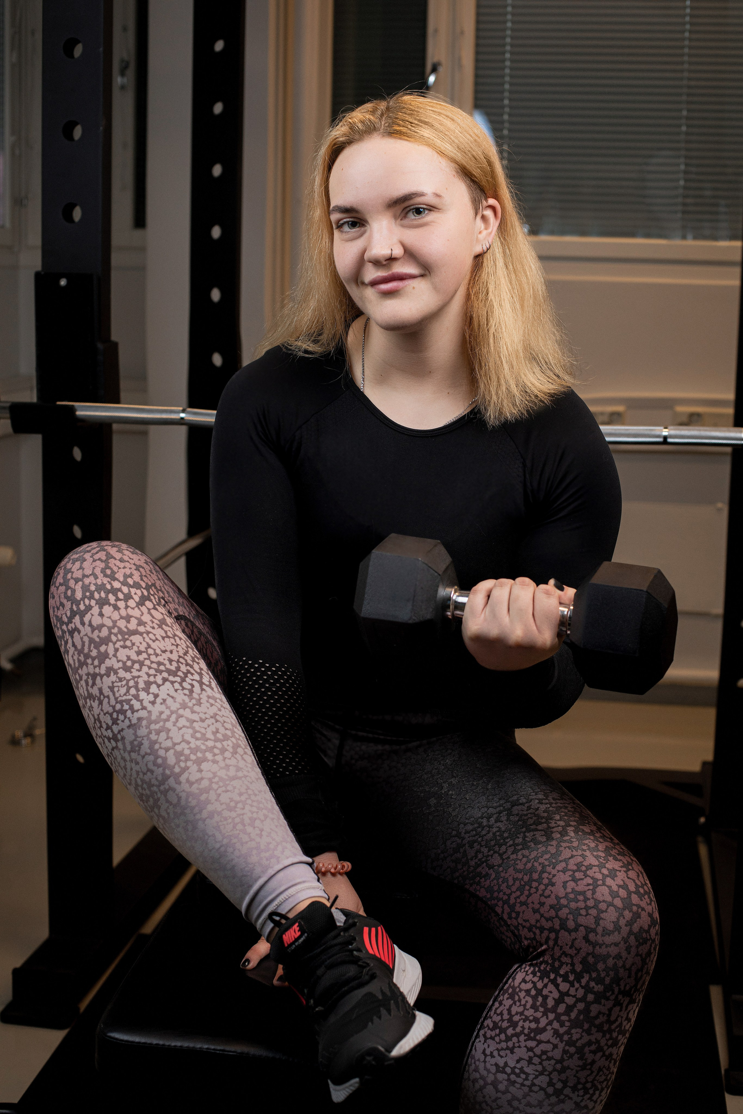 Kuntosali. Ekaterina Mansur, muotokuvafotografi Suomessa (Helsingissä ja Uudellam