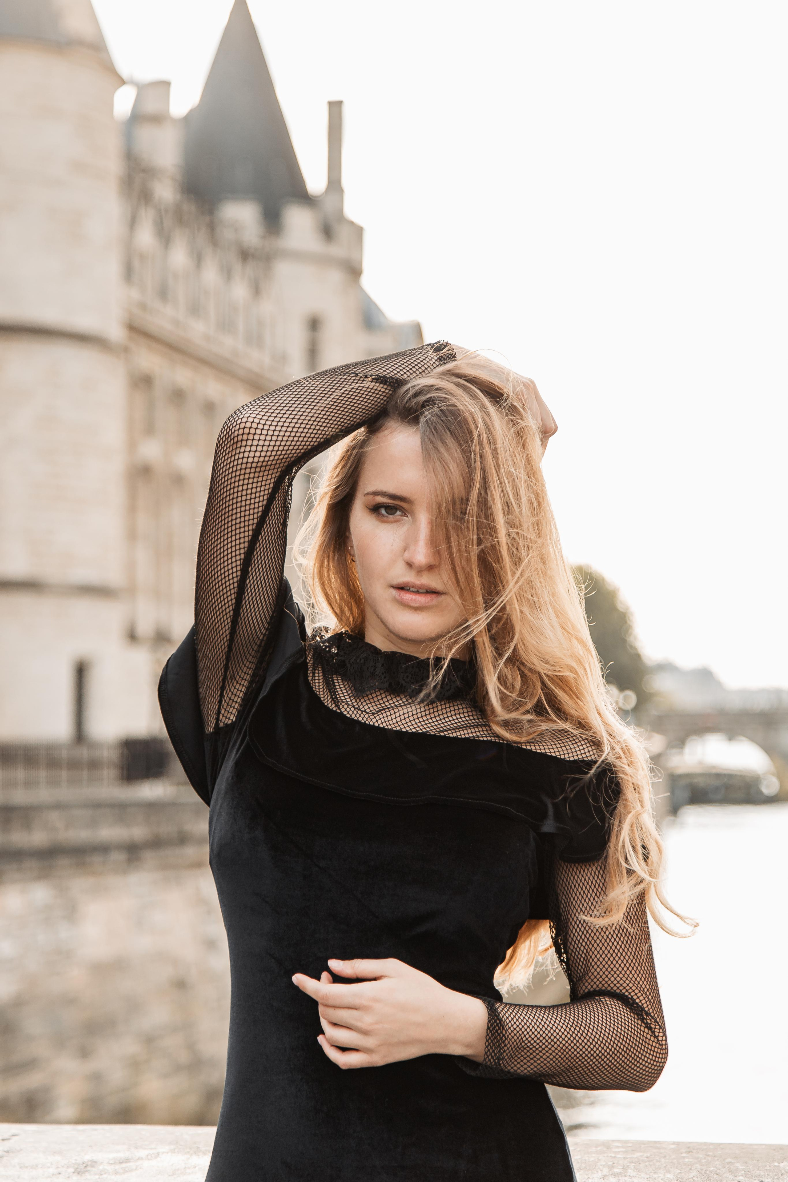 Elena. Photographer in Paris — Vitalii Motruk