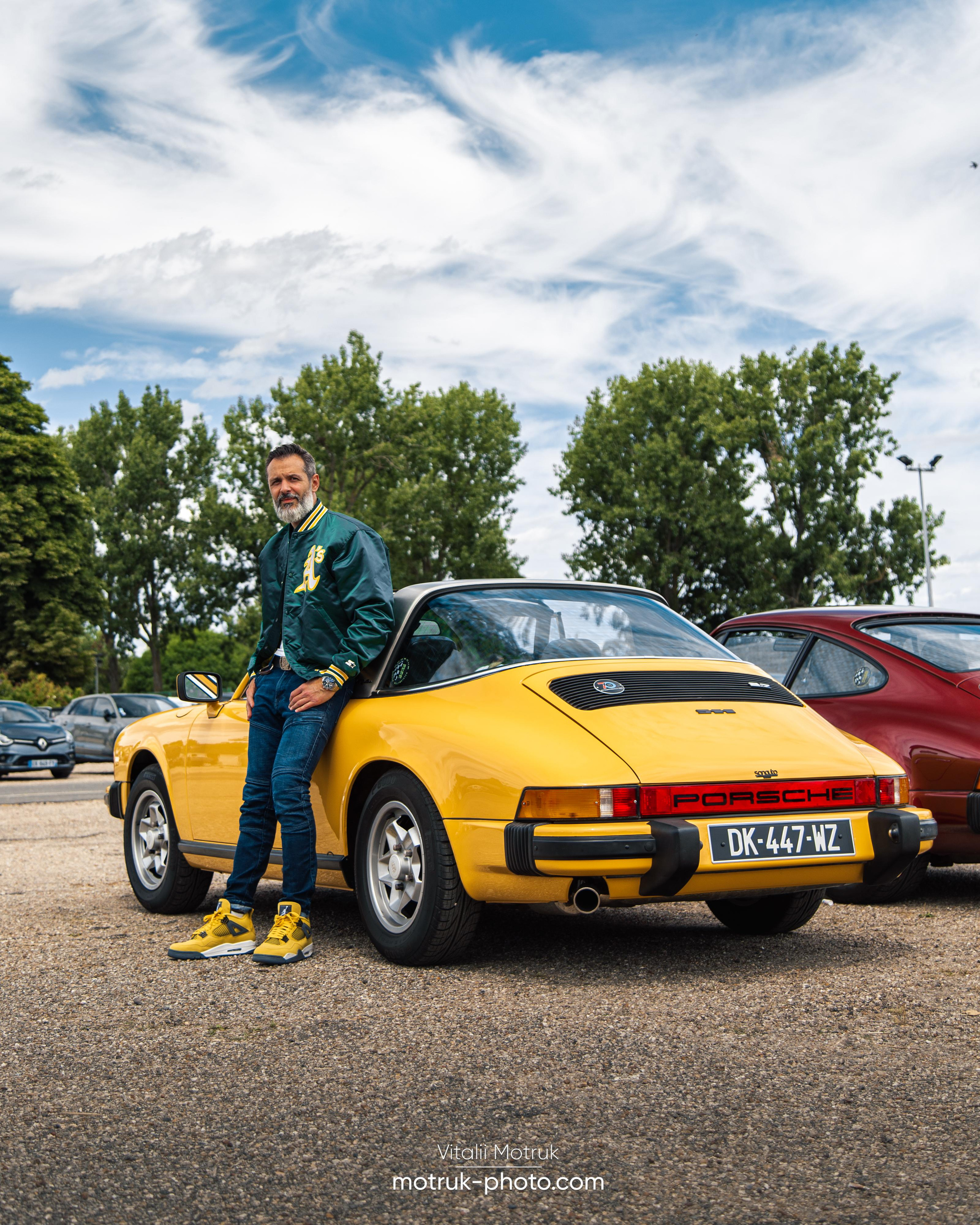 Cars and Coffee. Photographer in Paris — Vitalii Motruk