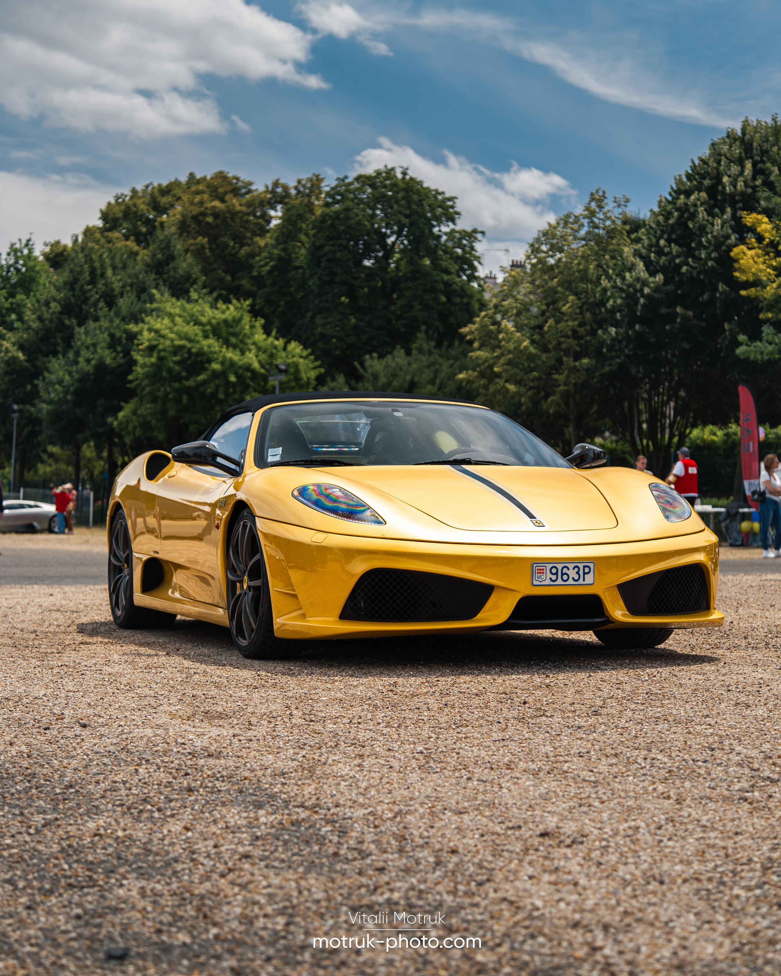 Cars and Coffee. Photographer in Paris — Vitalii Motruk