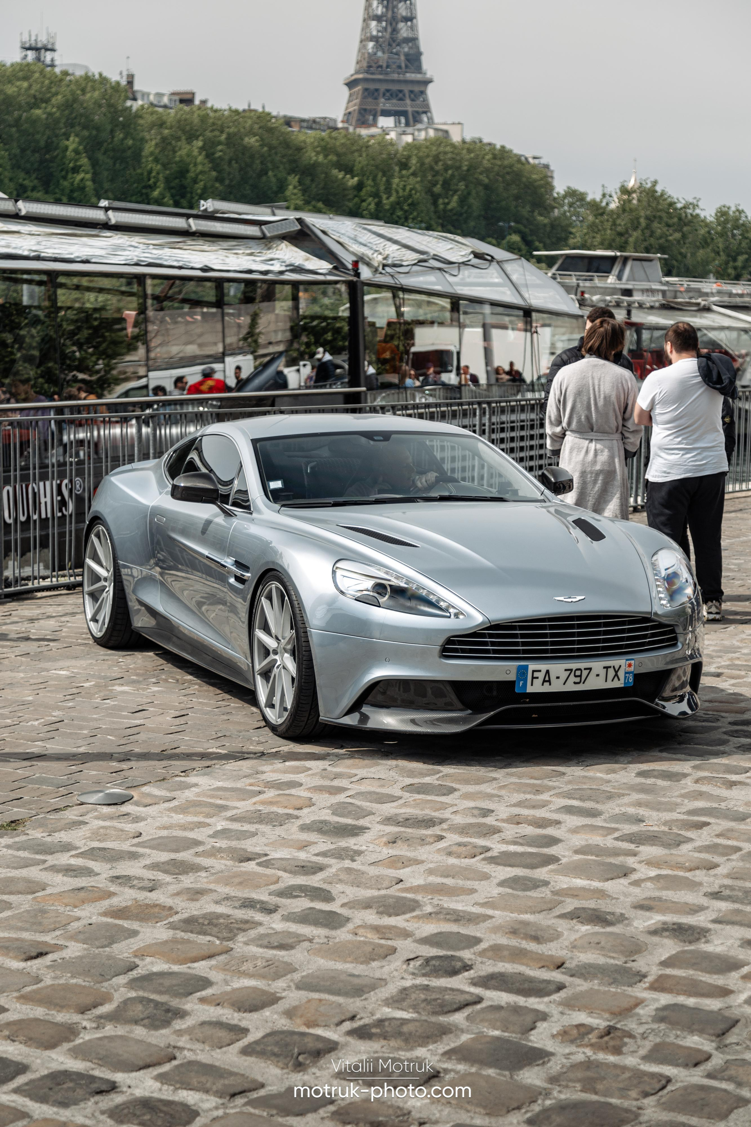 Bateaux Mouches 1 mai. Photographer in Paris — Vitalii Motruk