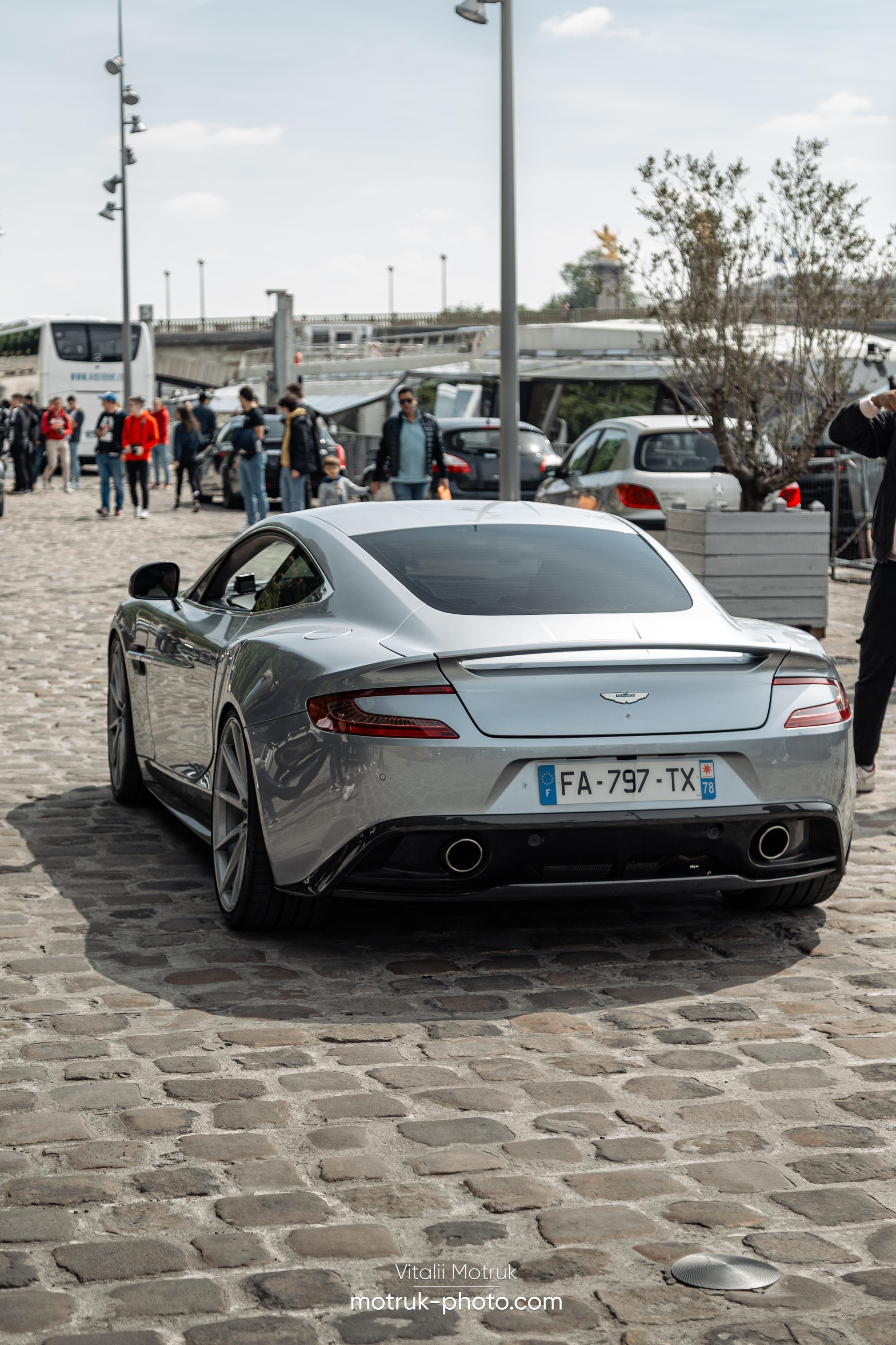 Bateaux Mouches 1 mai. Photographer in Paris — Vitalii Motruk