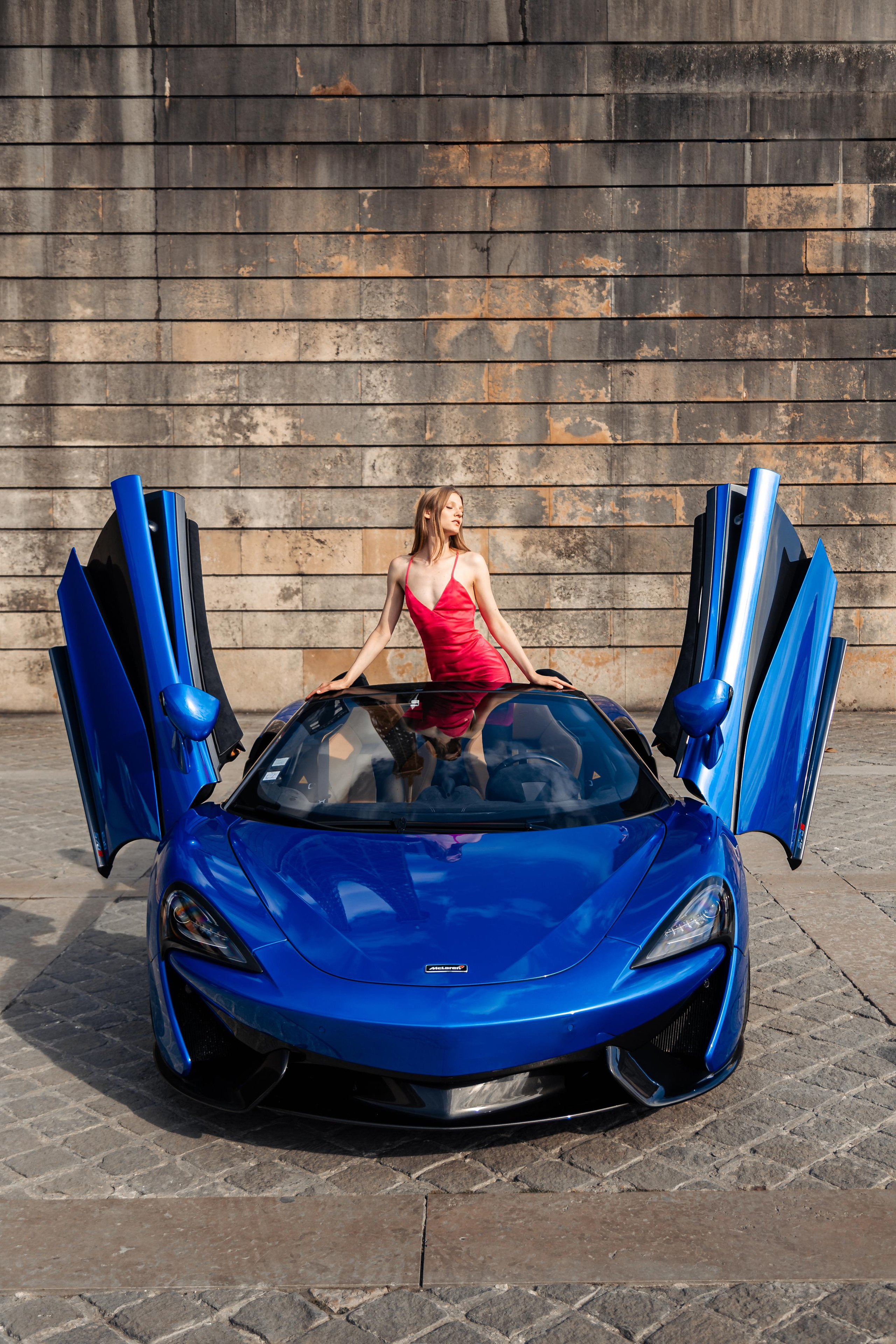 Lera x McLaren 570s. Photographer in Paris — Vitalii Motruk