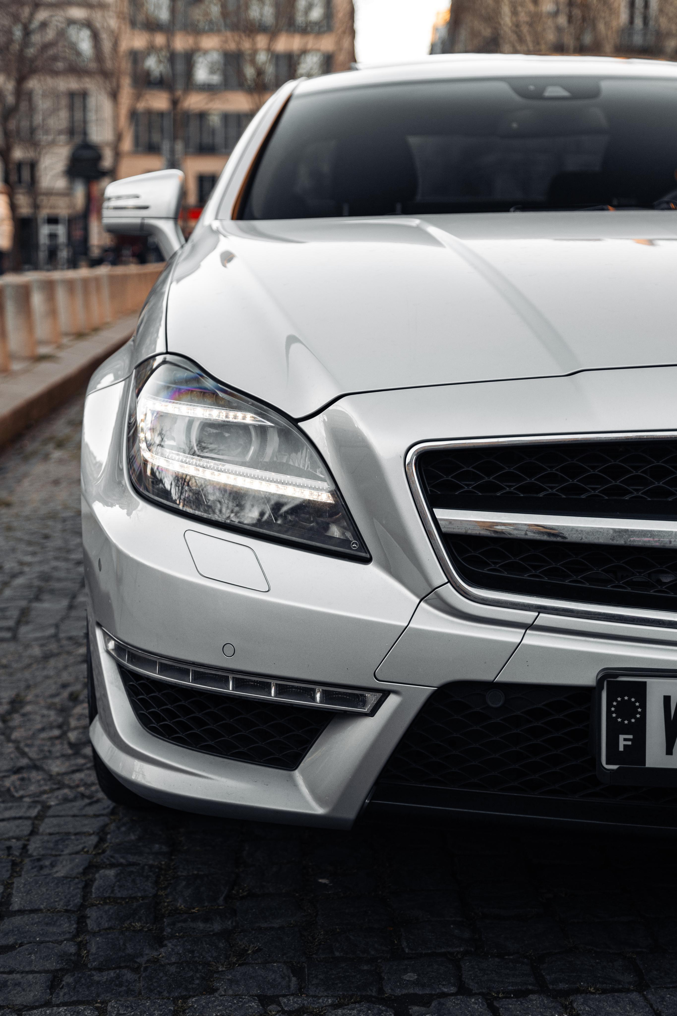 Merceds-Benz CLS 63 AMG. Photographe de voitures à Paris — Vitalii Motruk