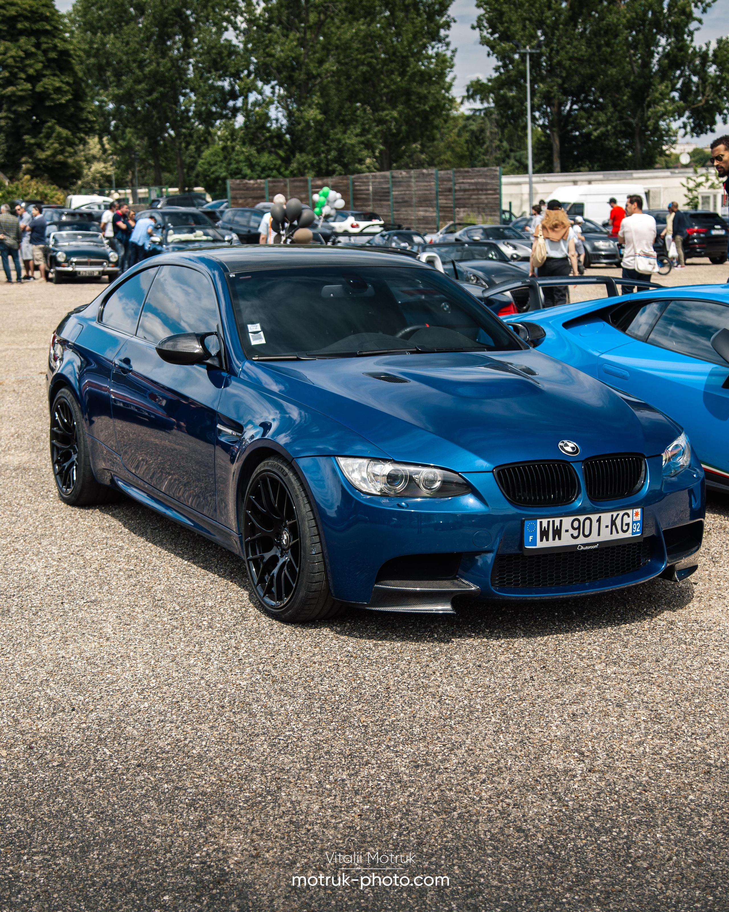Cars and Coffee. Photographer in Paris — Vitalii Motruk