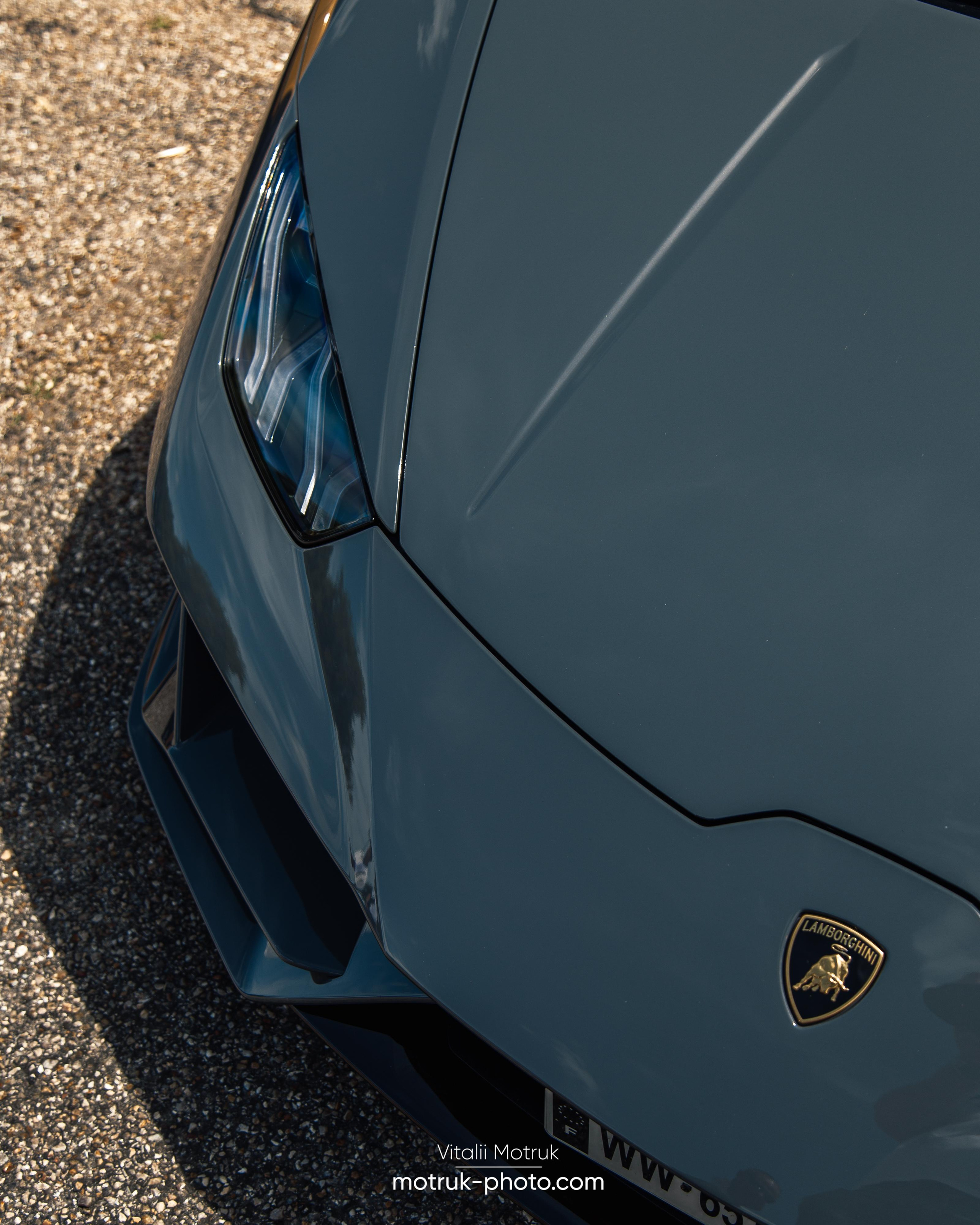 Cars and Coffee. Photographer in Paris — Vitalii Motruk