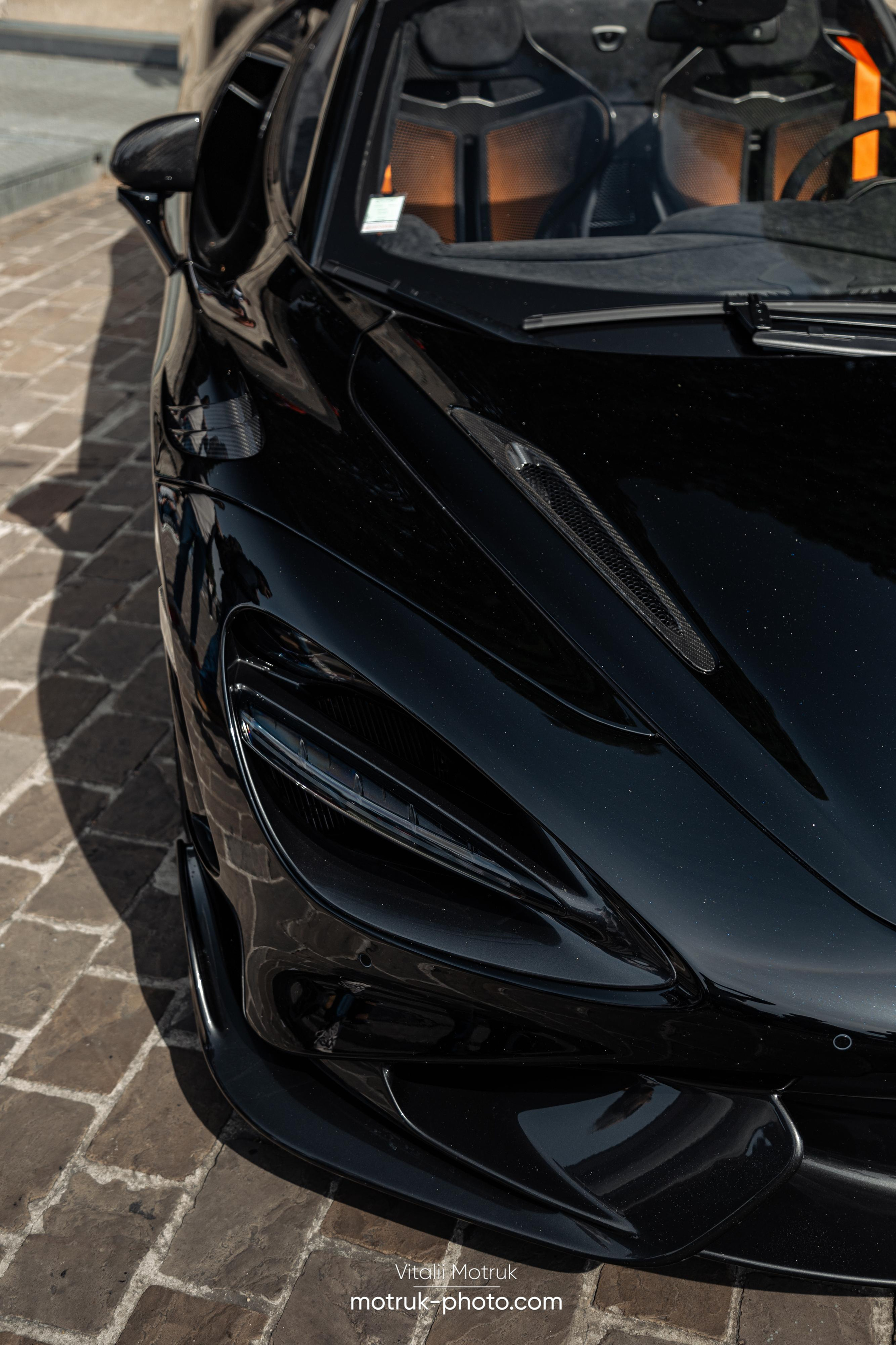 Bateaux Mouches 1 mai. Photographer in Paris — Vitalii Motruk