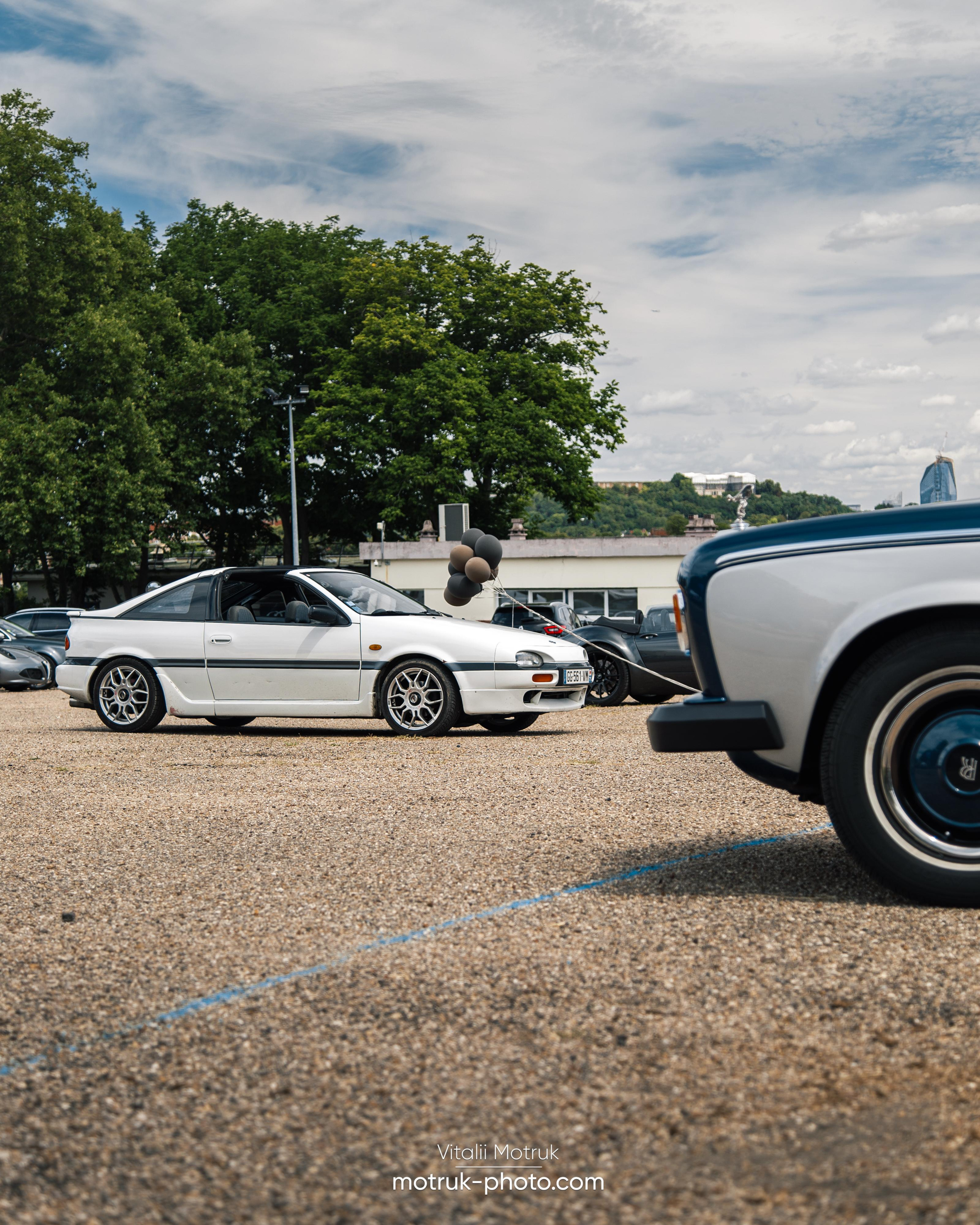 Cars and Coffee. Photographer in Paris — Vitalii Motruk