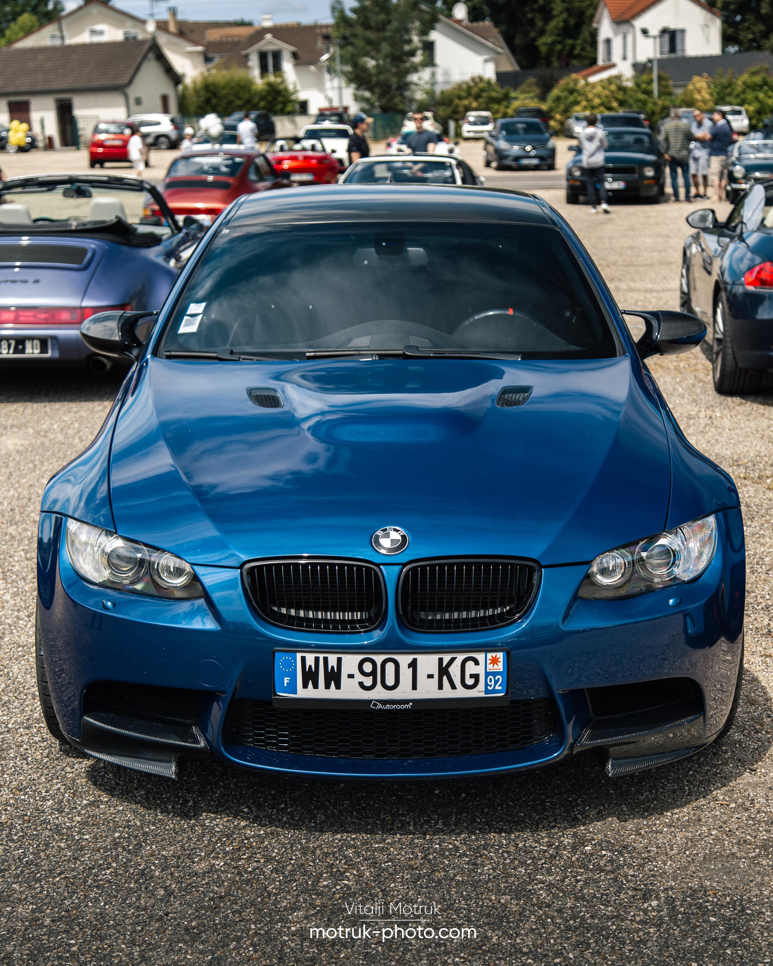 Cars and Coffee. Photographer in Paris — Vitalii Motruk