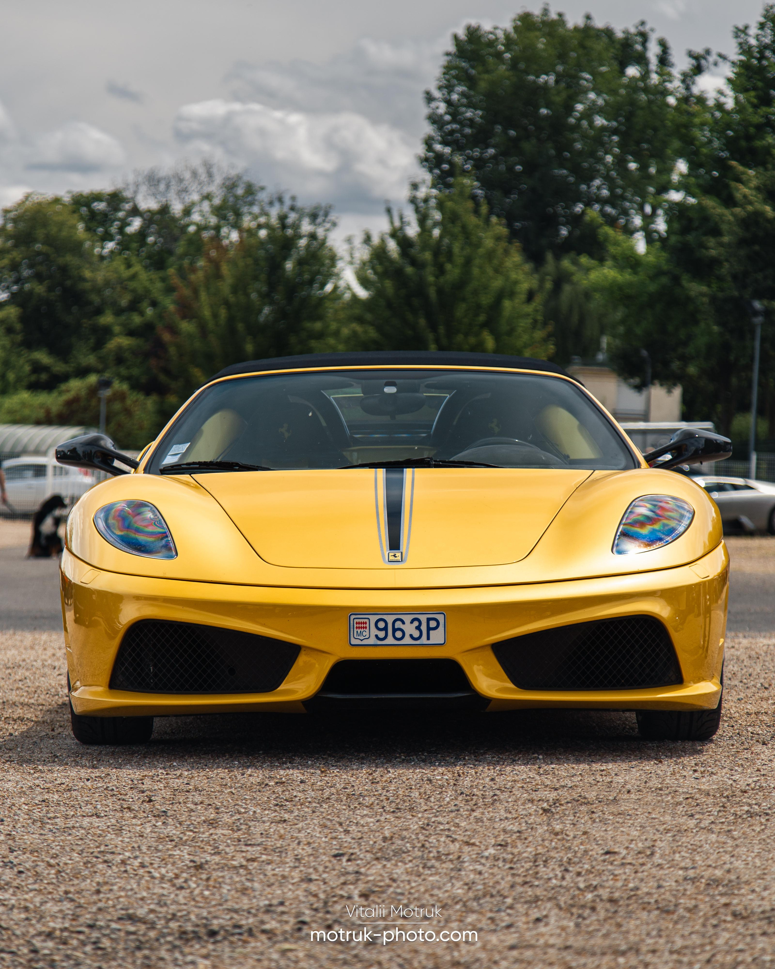 Cars and Coffee. Photographer in Paris — Vitalii Motruk
