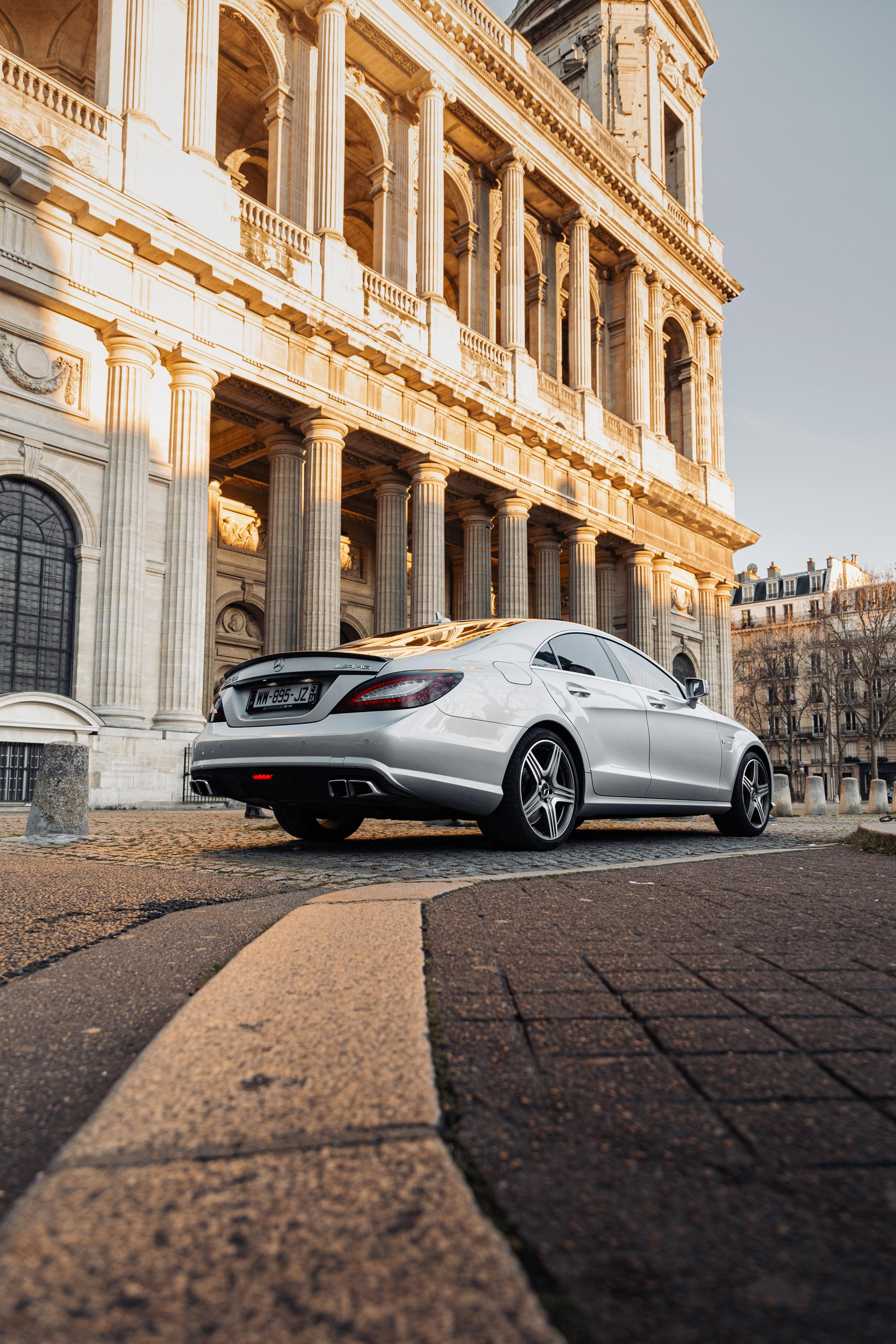 Merceds-Benz CLS 63 AMG. Photographe de voitures à Paris — Vitalii Motruk