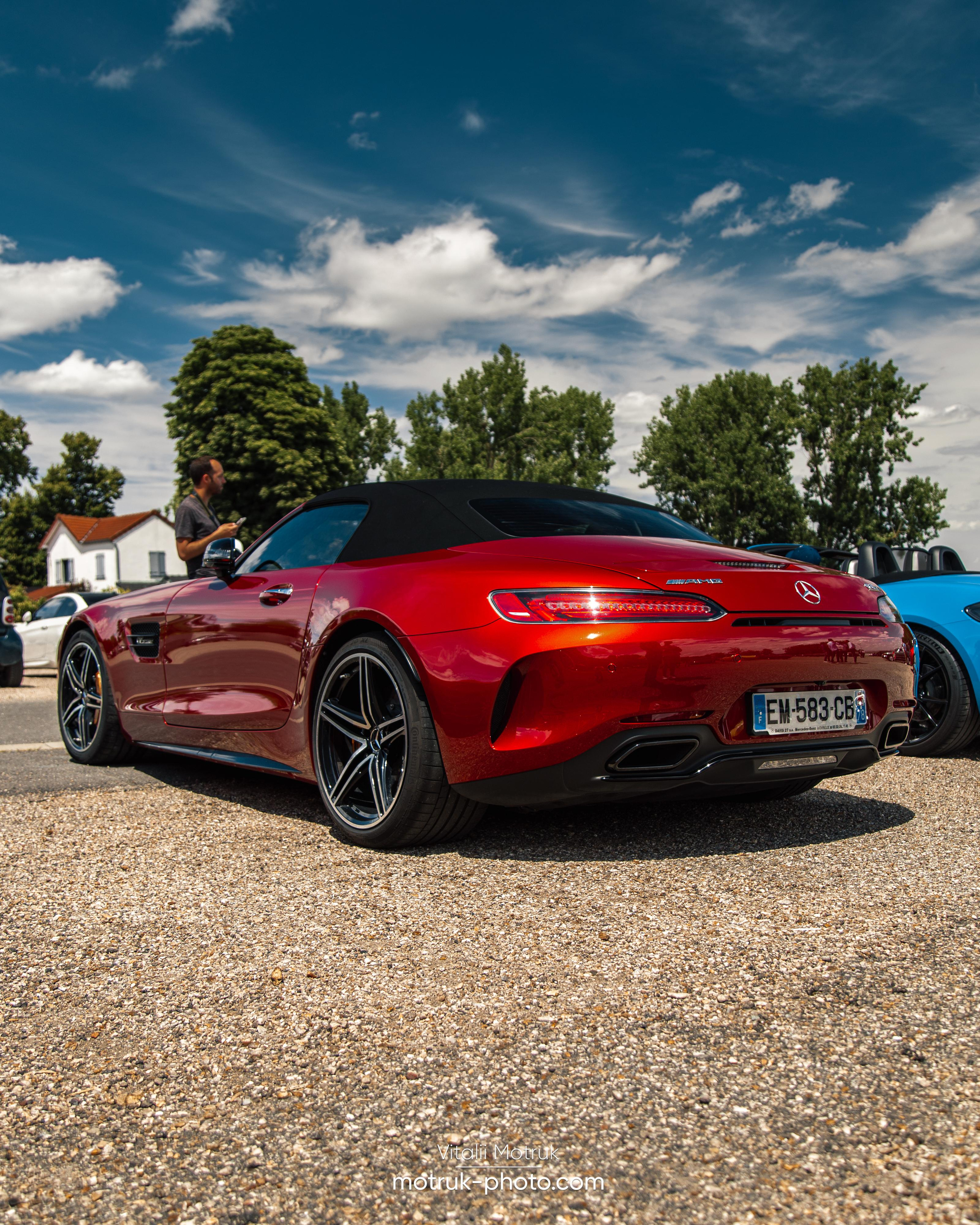 Cars and Coffee. Photographer in Paris — Vitalii Motruk