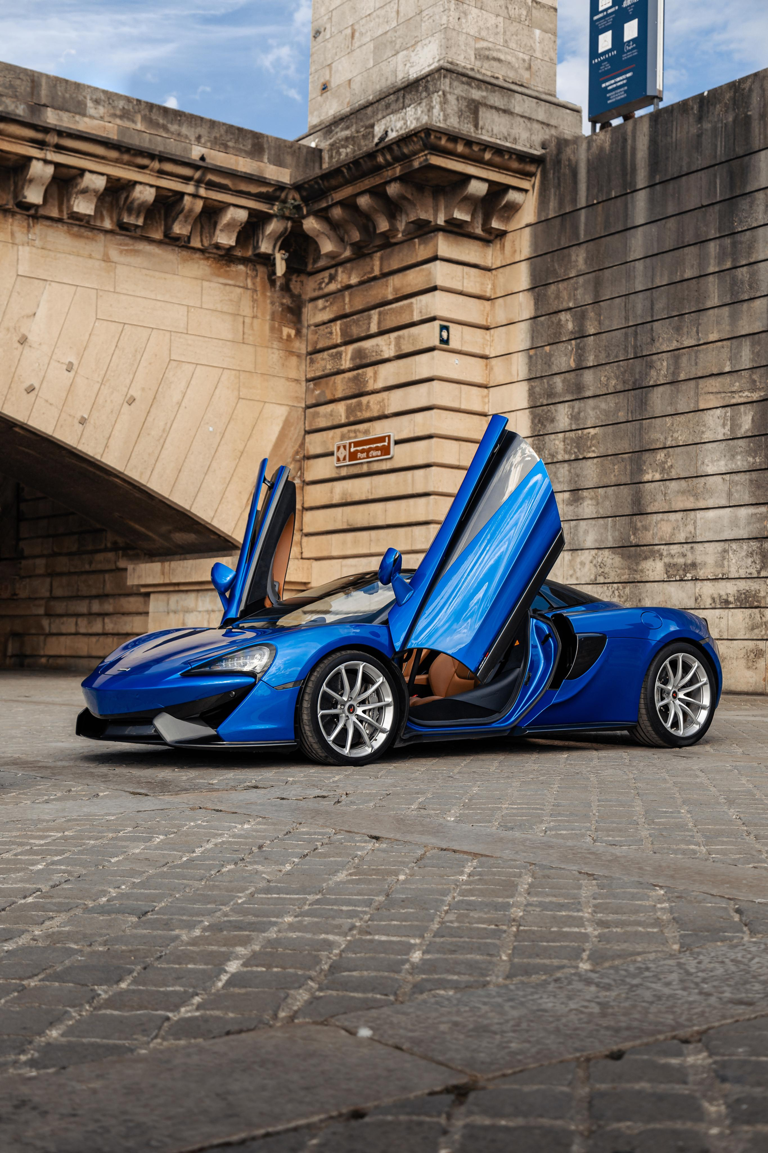 McLaren 570s. Photographe de voitures à Paris — Vitalii Motruk