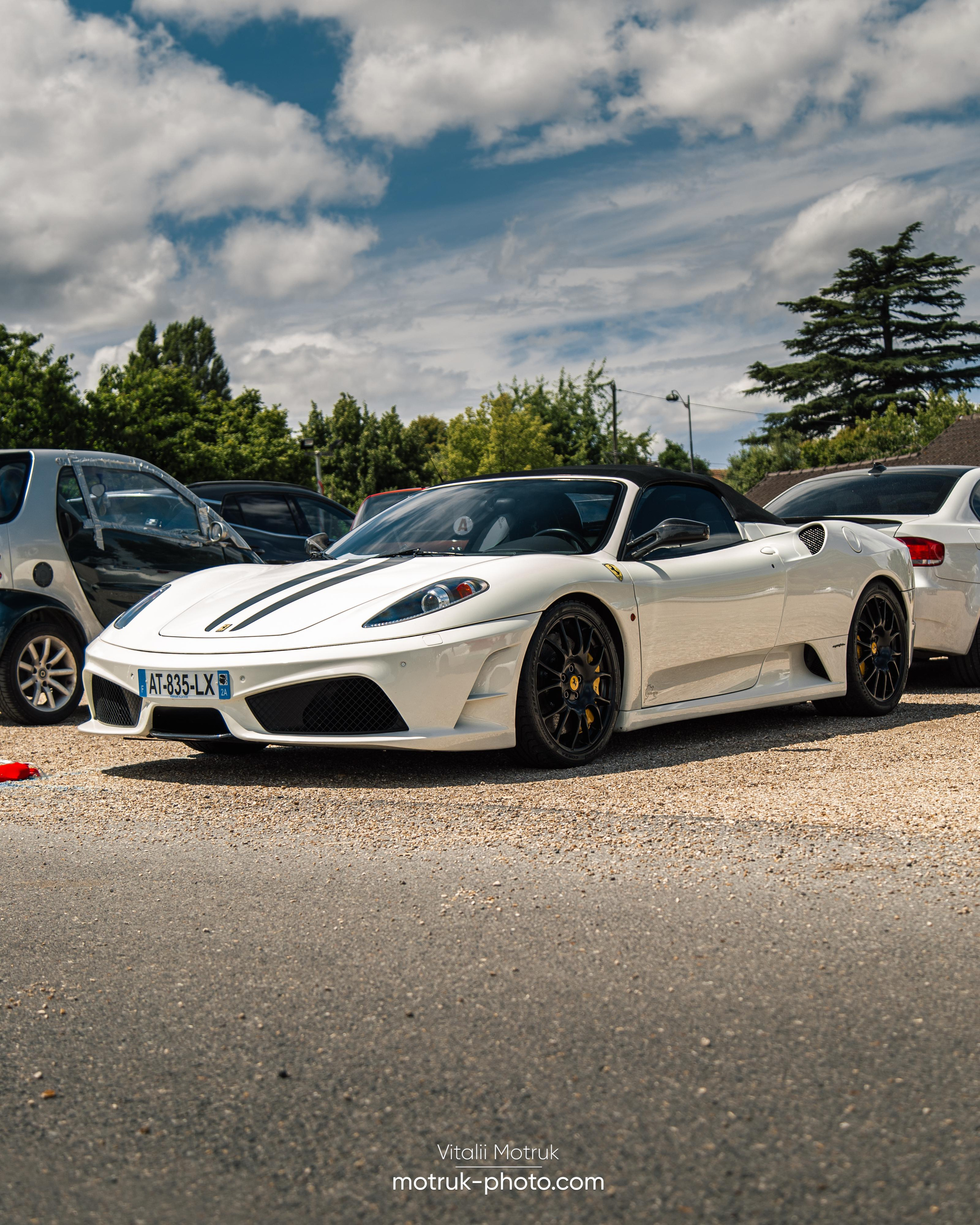 Cars and Coffee. Photographer in Paris — Vitalii Motruk