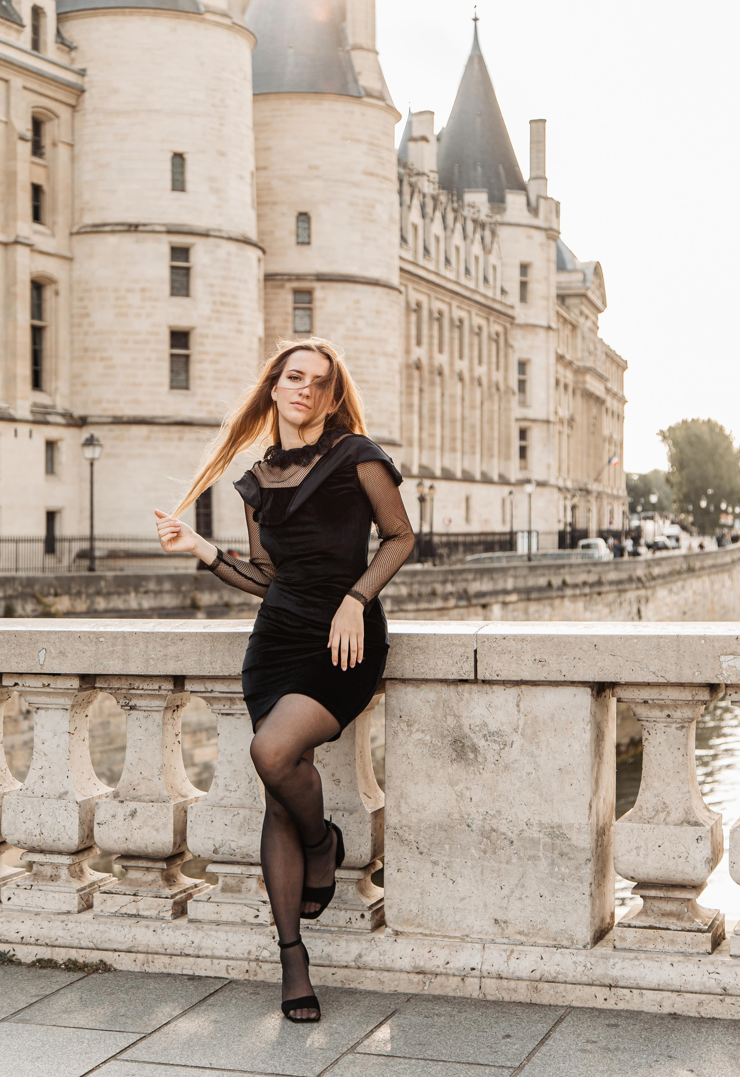 Elena. Photographer in Paris — Vitalii Motruk