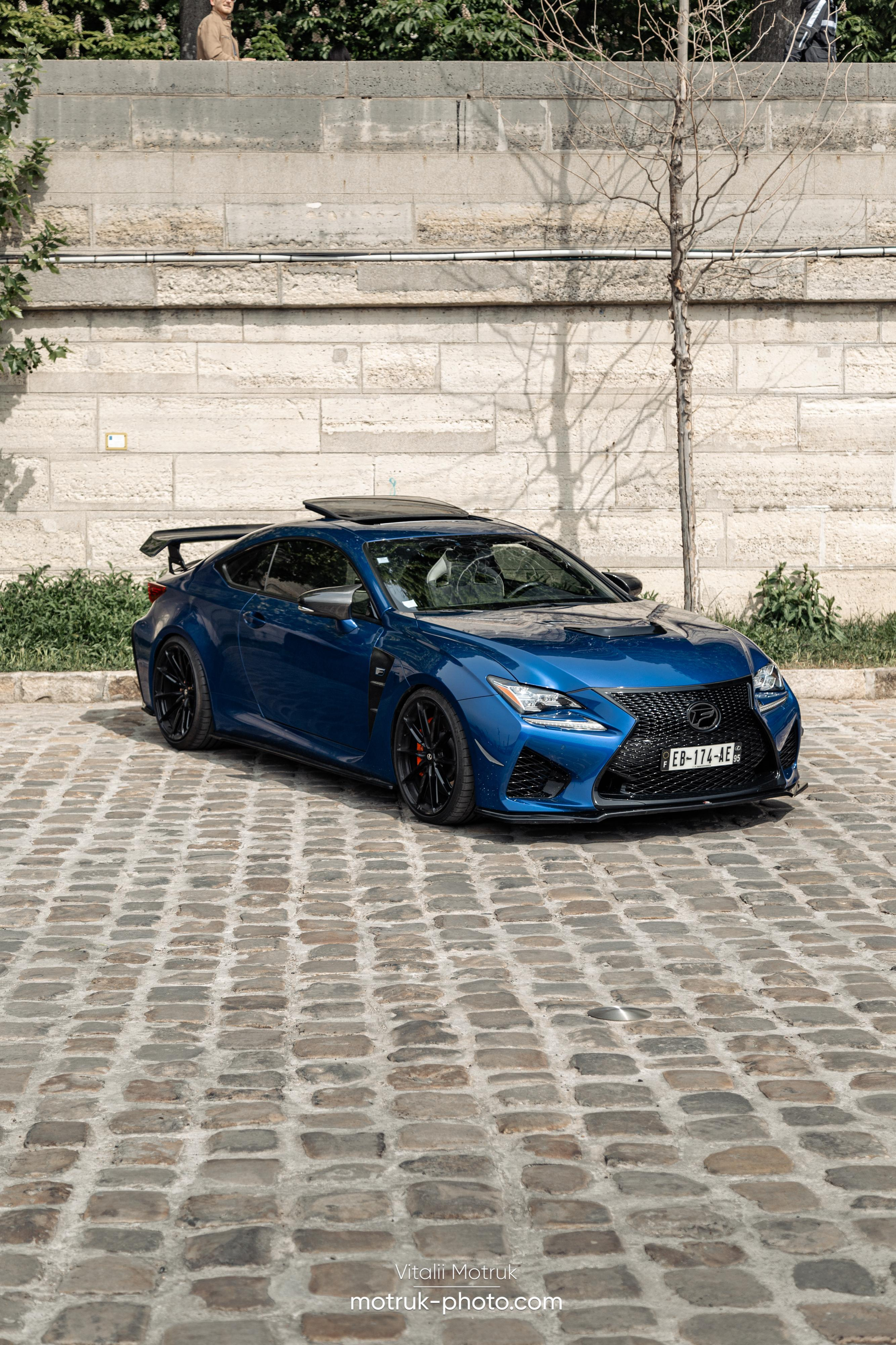 Bateaux Mouches 1 mai. Photographer in Paris — Vitalii Motruk