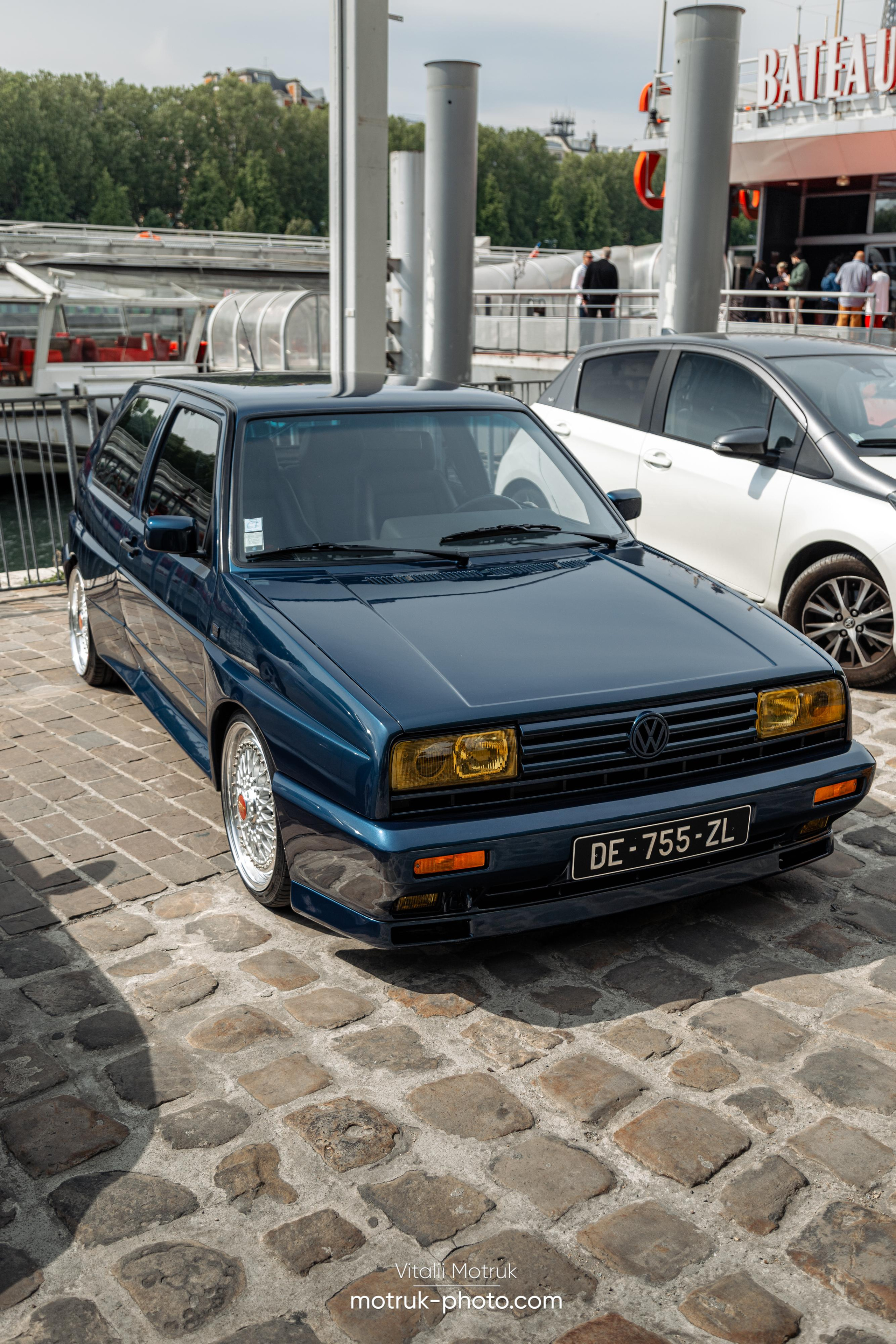 Bateaux Mouches 1 mai. Photographer in Paris — Vitalii Motruk