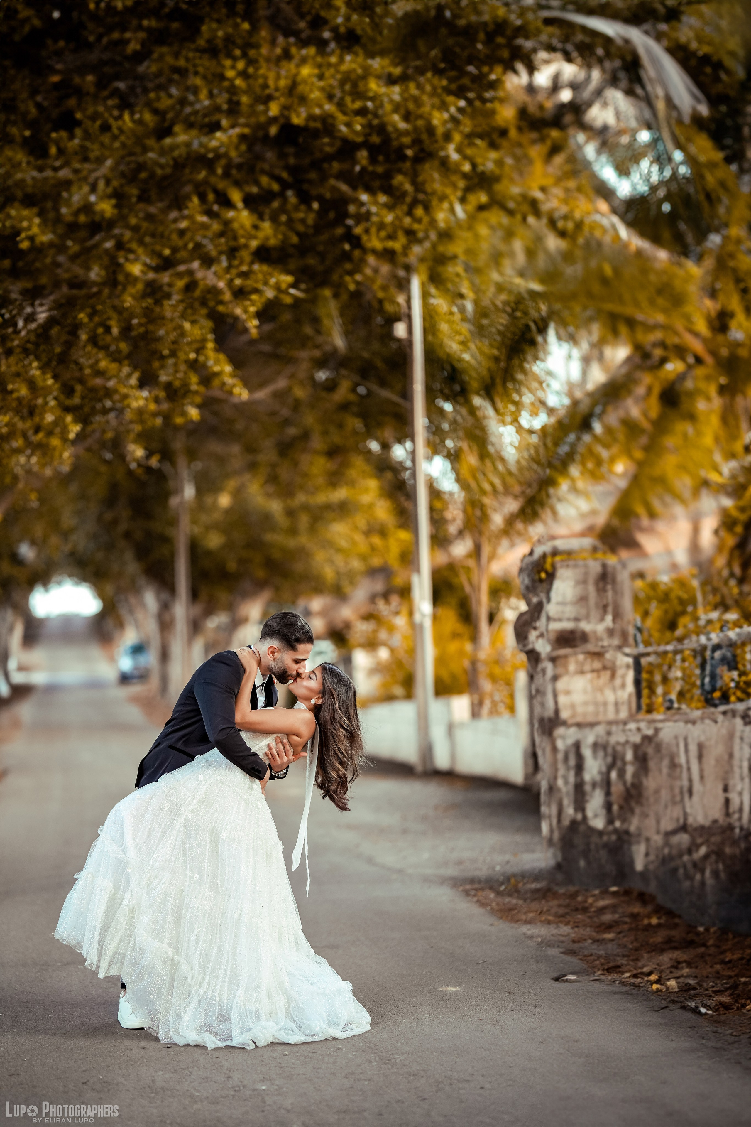 ראשי. לופו צלמים — צילום חתונות ואירועים