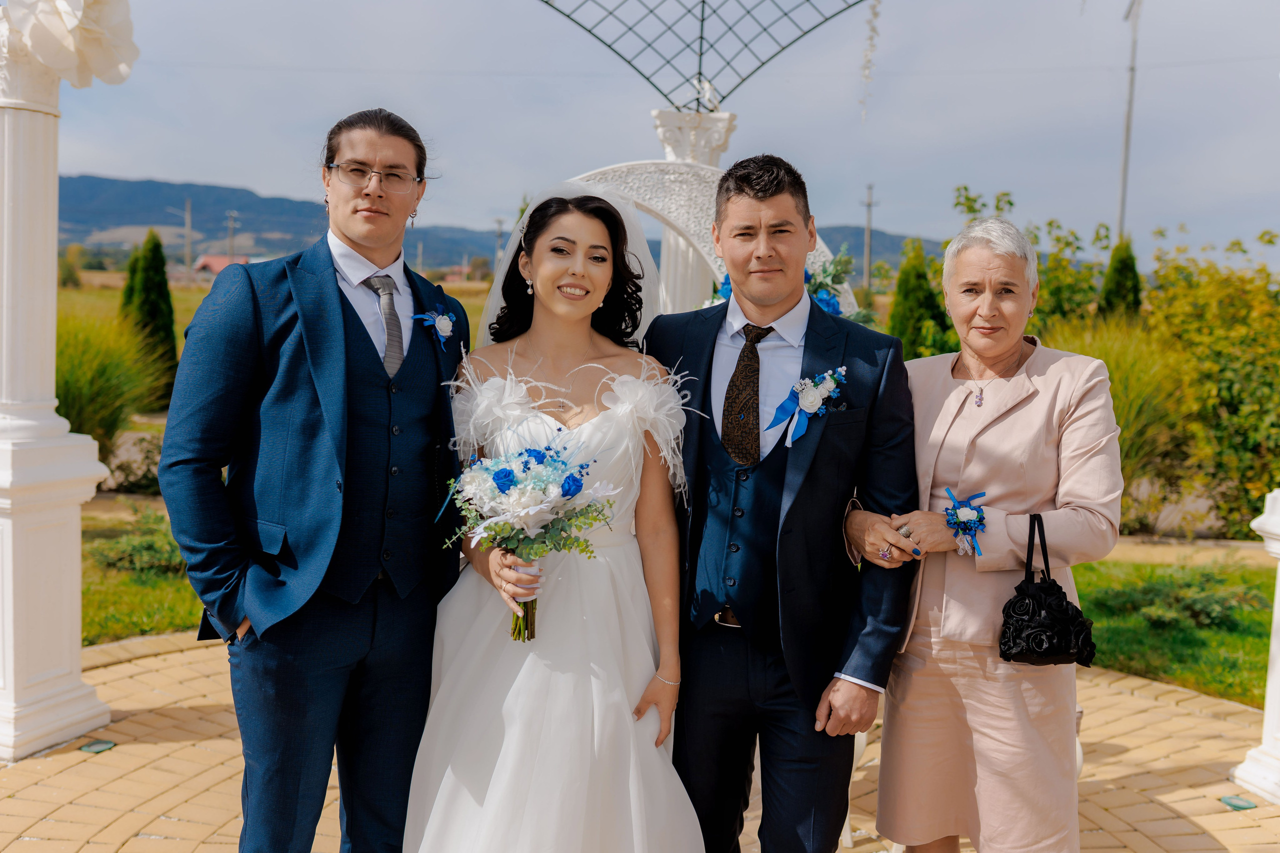 Loredana & Emilian – Ziua Nunții | Videografie - fotografie Botez Suceava, Iași, Botoșani. Servicii foto-video profesionale, pentru momente de neuitat